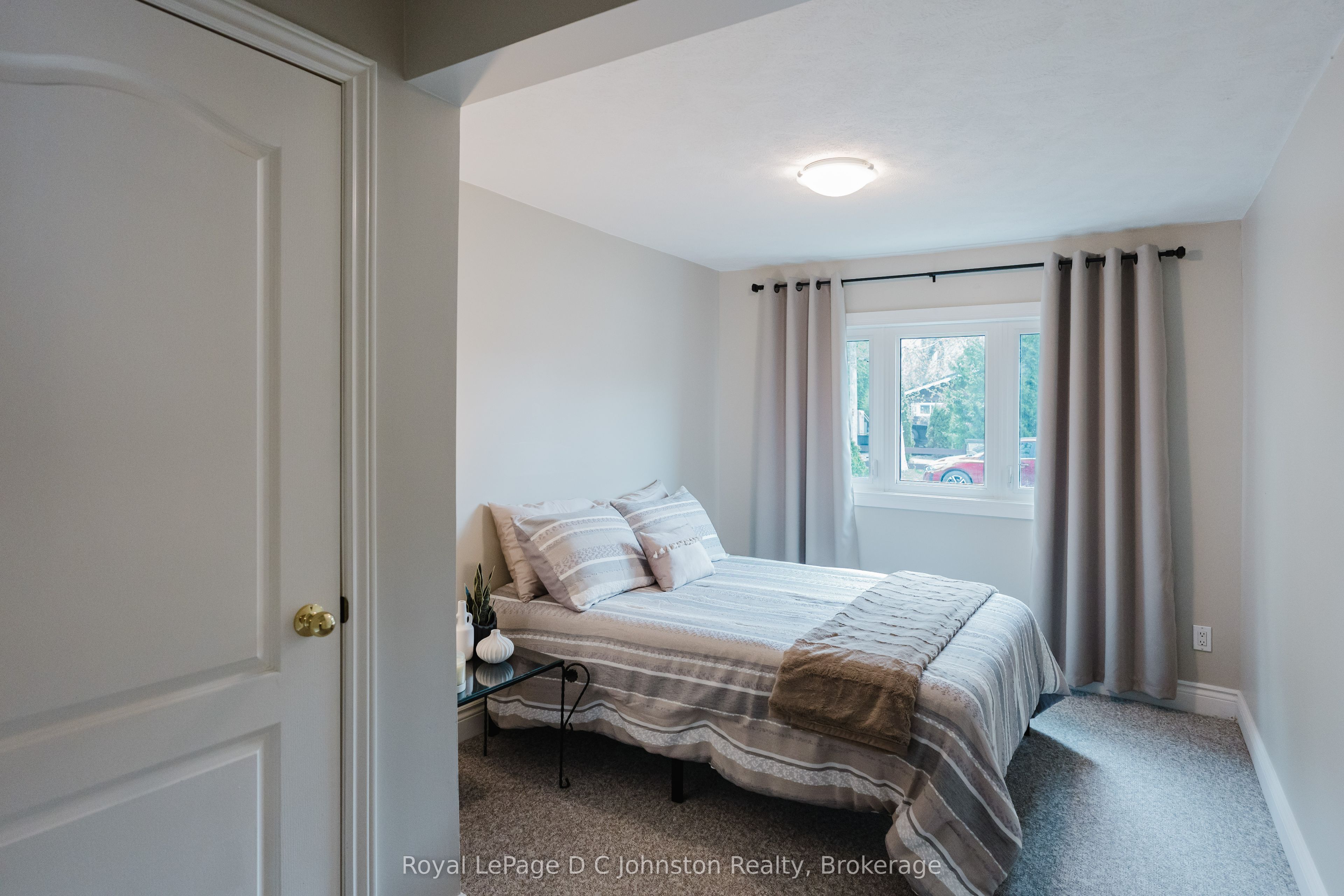 62 Grey Street N Property Photo 28
