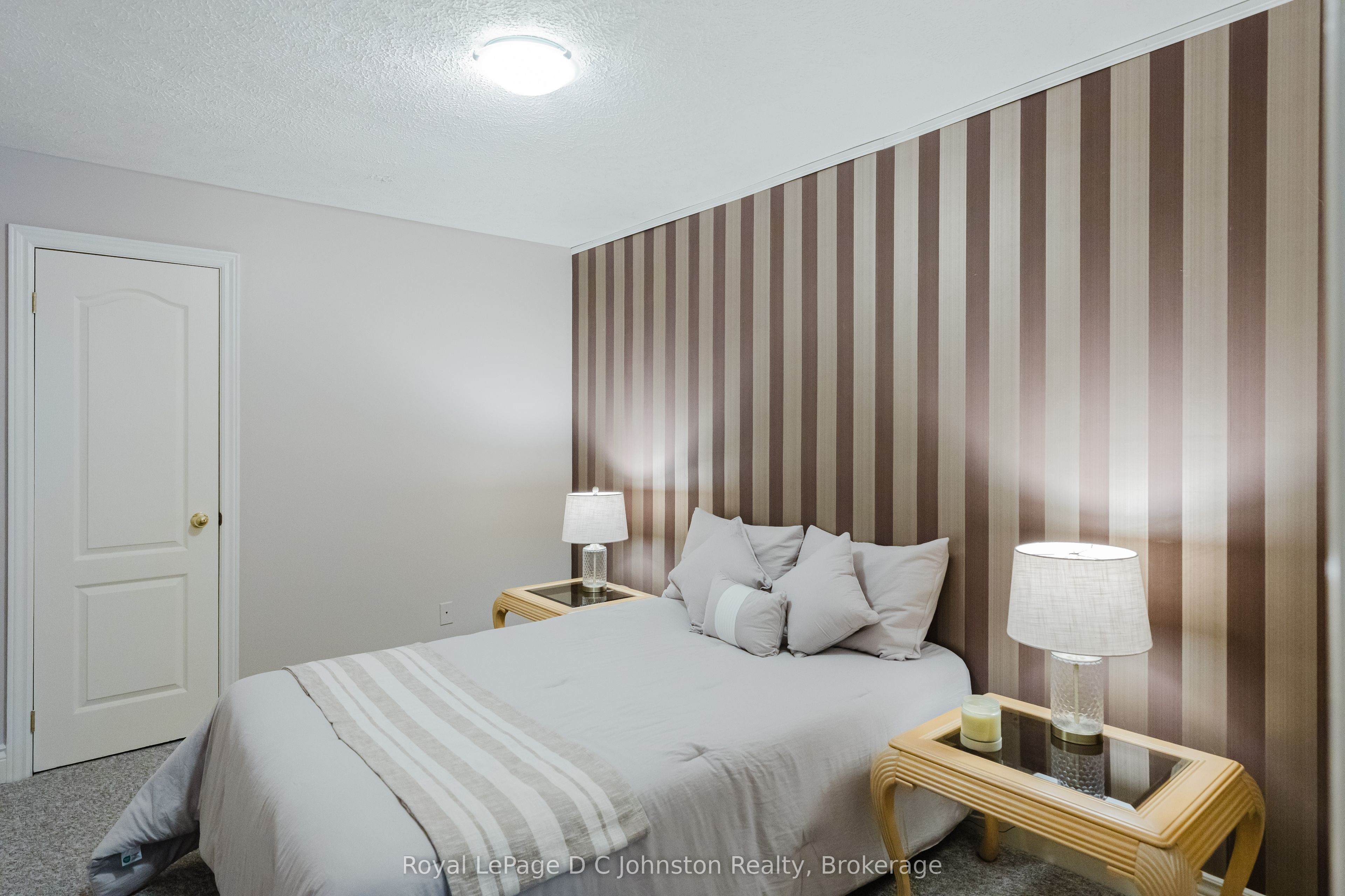 62 Grey Street N Property Photo 30