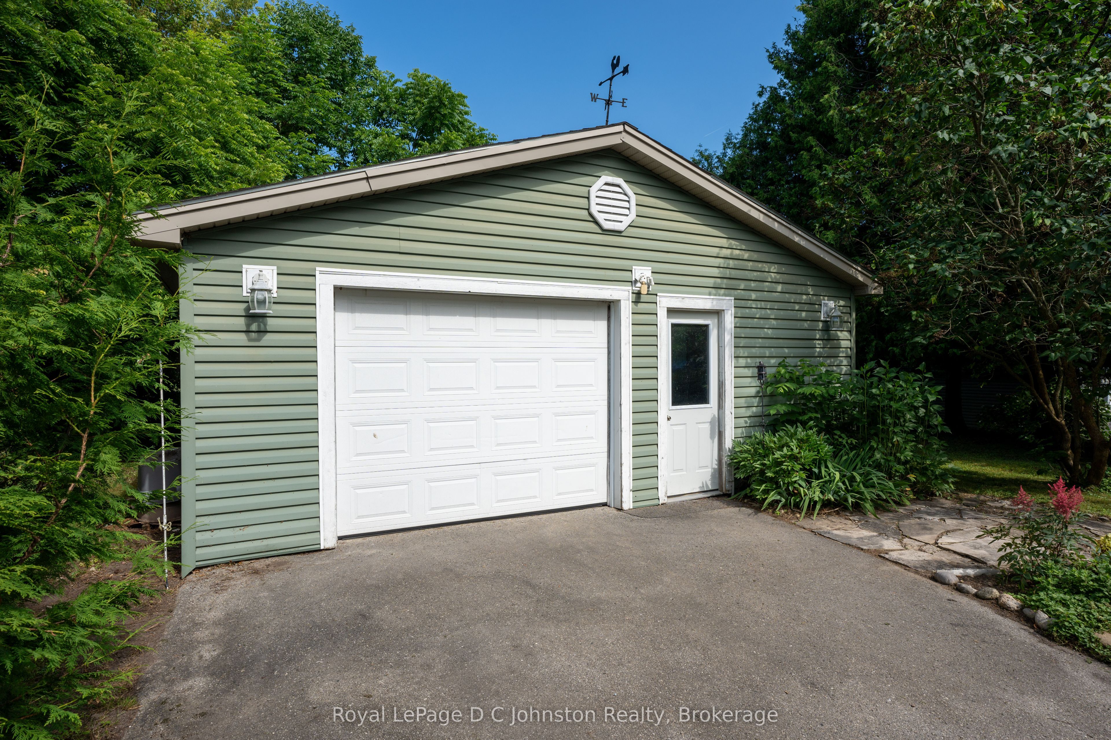 62 Grey Street N Property Photo 42
