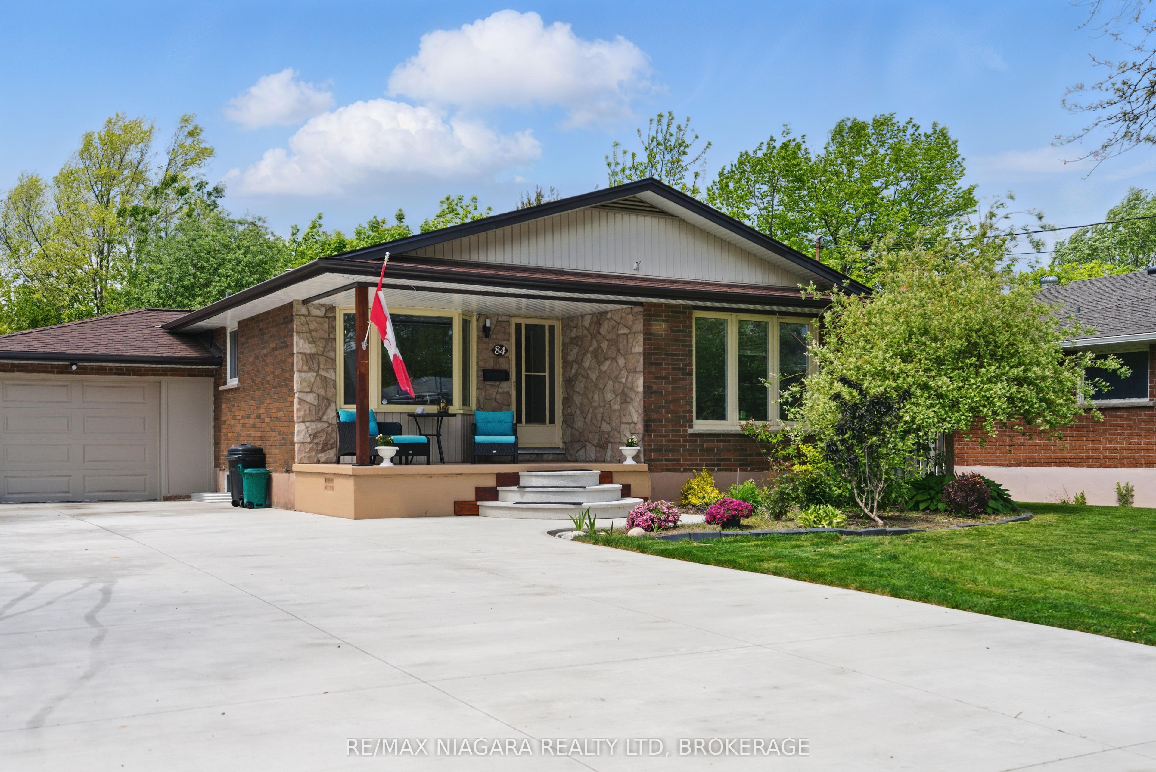 84 Regent Dr Property Photo