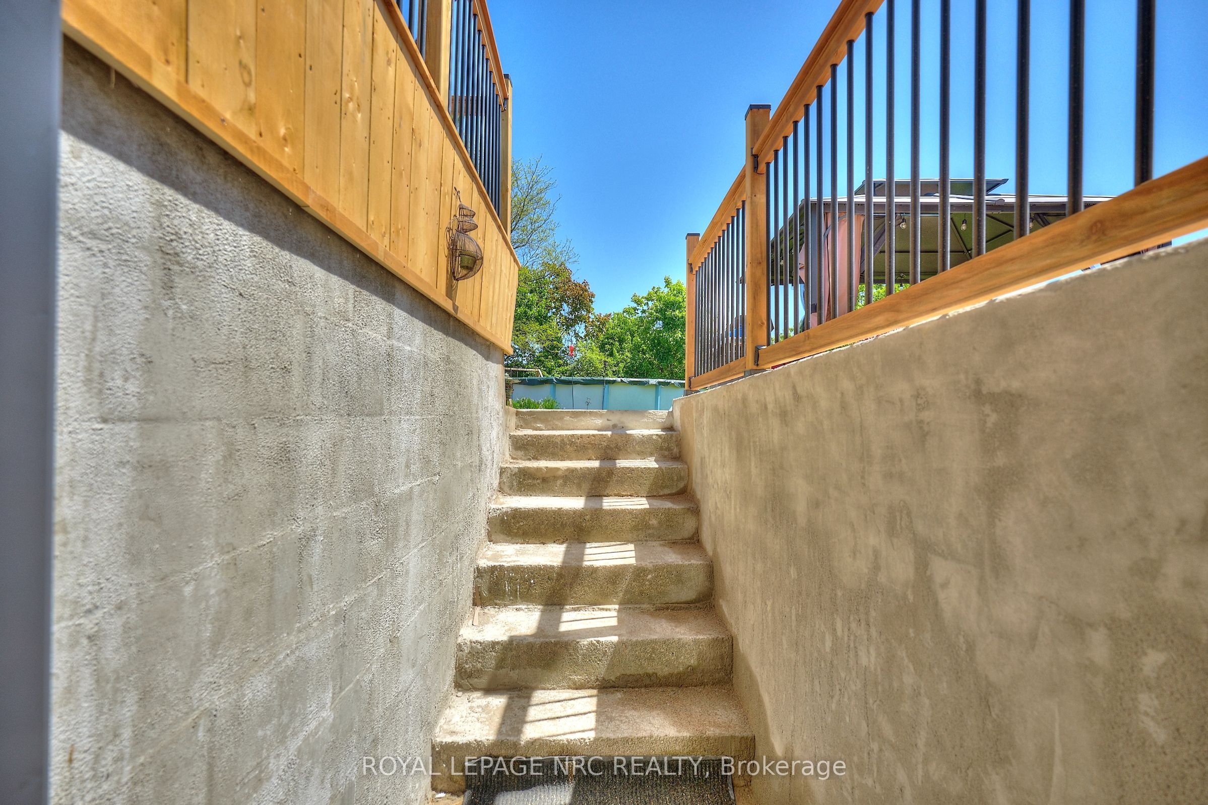 3318 Sinnicks Avenue Property Photo 45