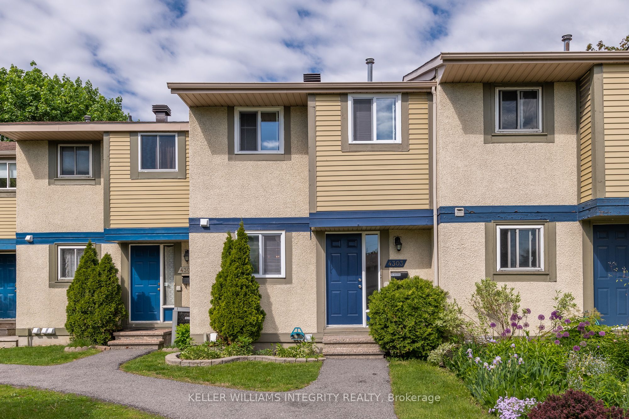 4303 Meadowvale Ln Property Photo