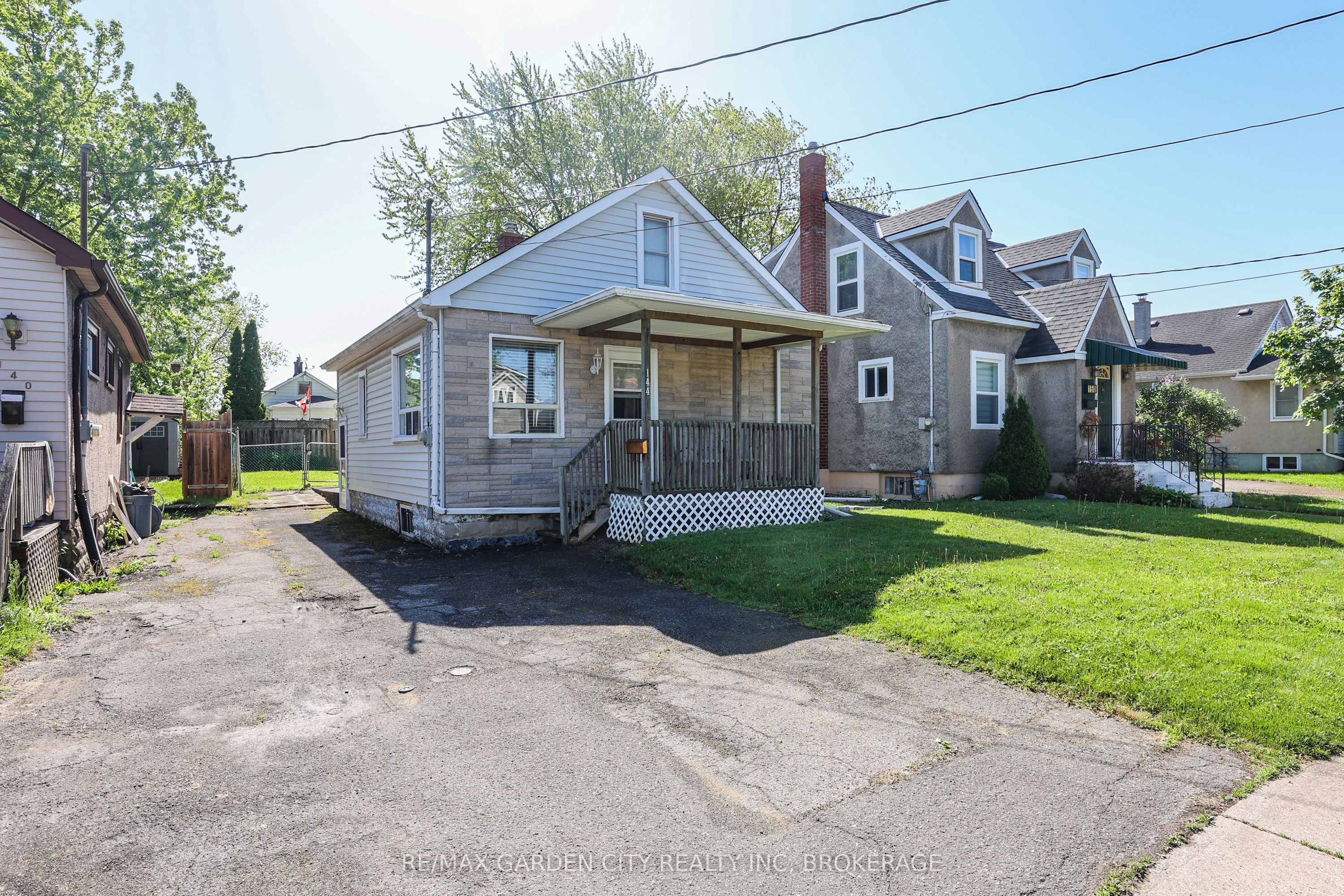 144 Mcalpine Ave Property Photo