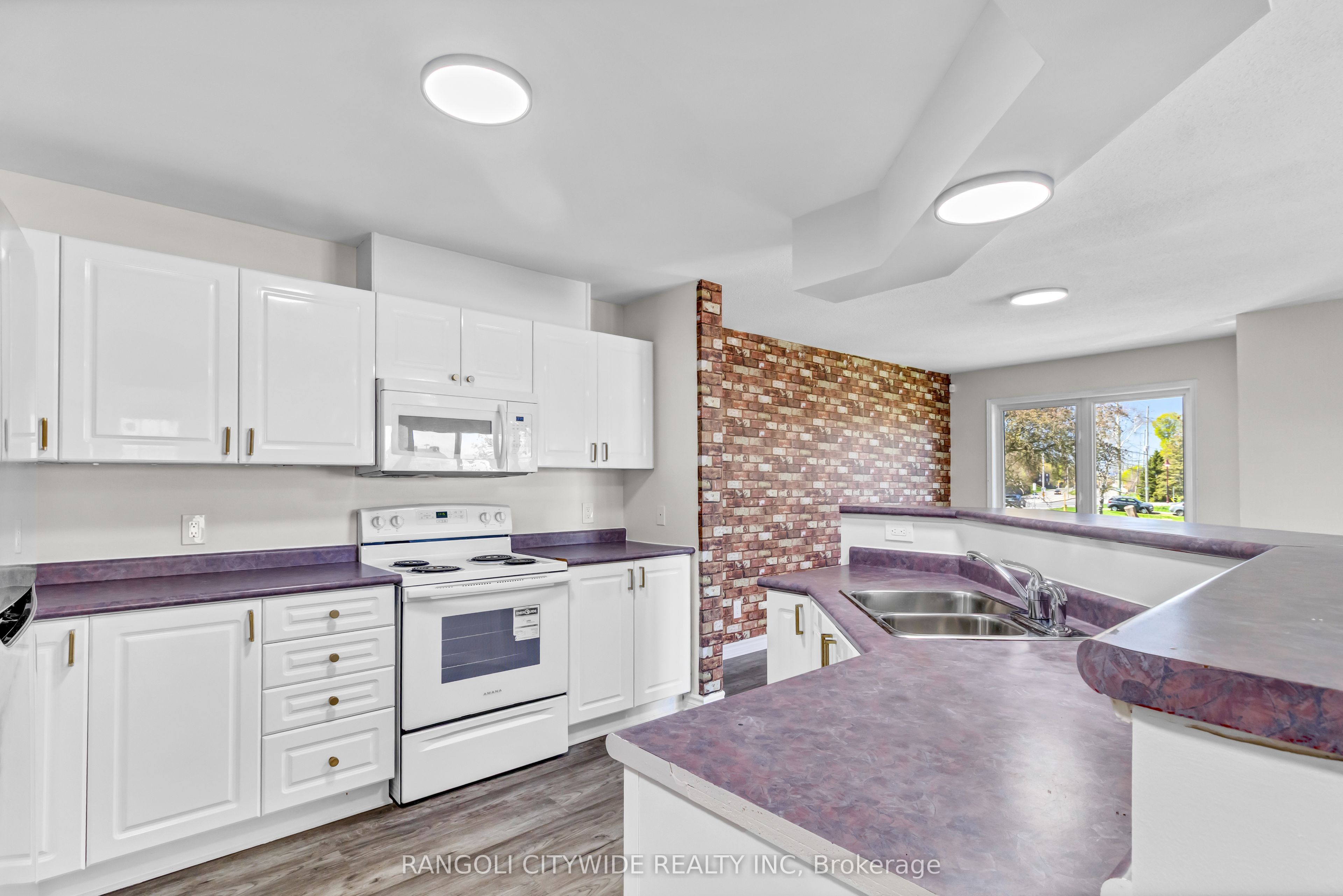 3265 St Joseph Boulevard 101 Property Photo 6