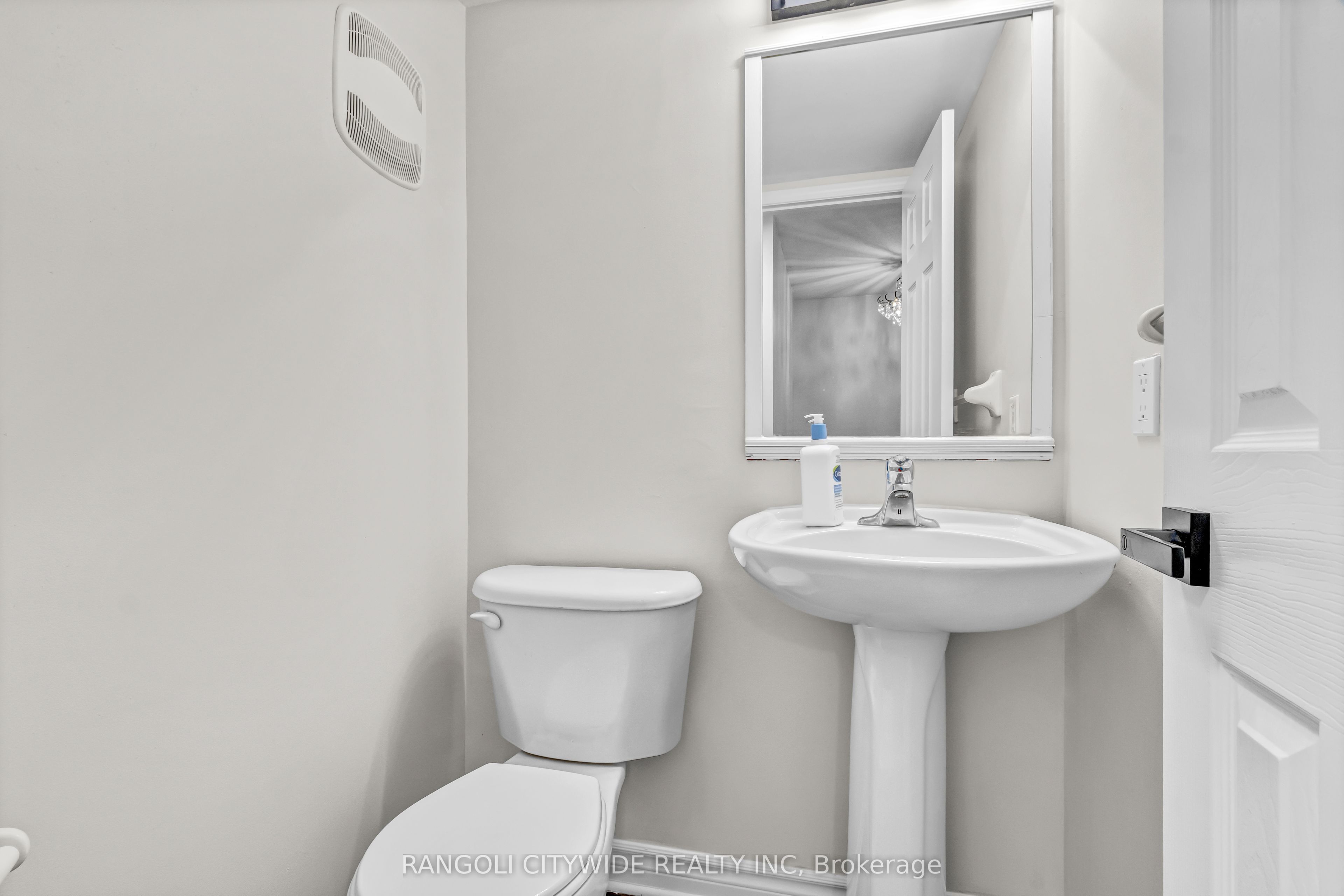 3265 St Joseph Boulevard 101 Property Photo 9