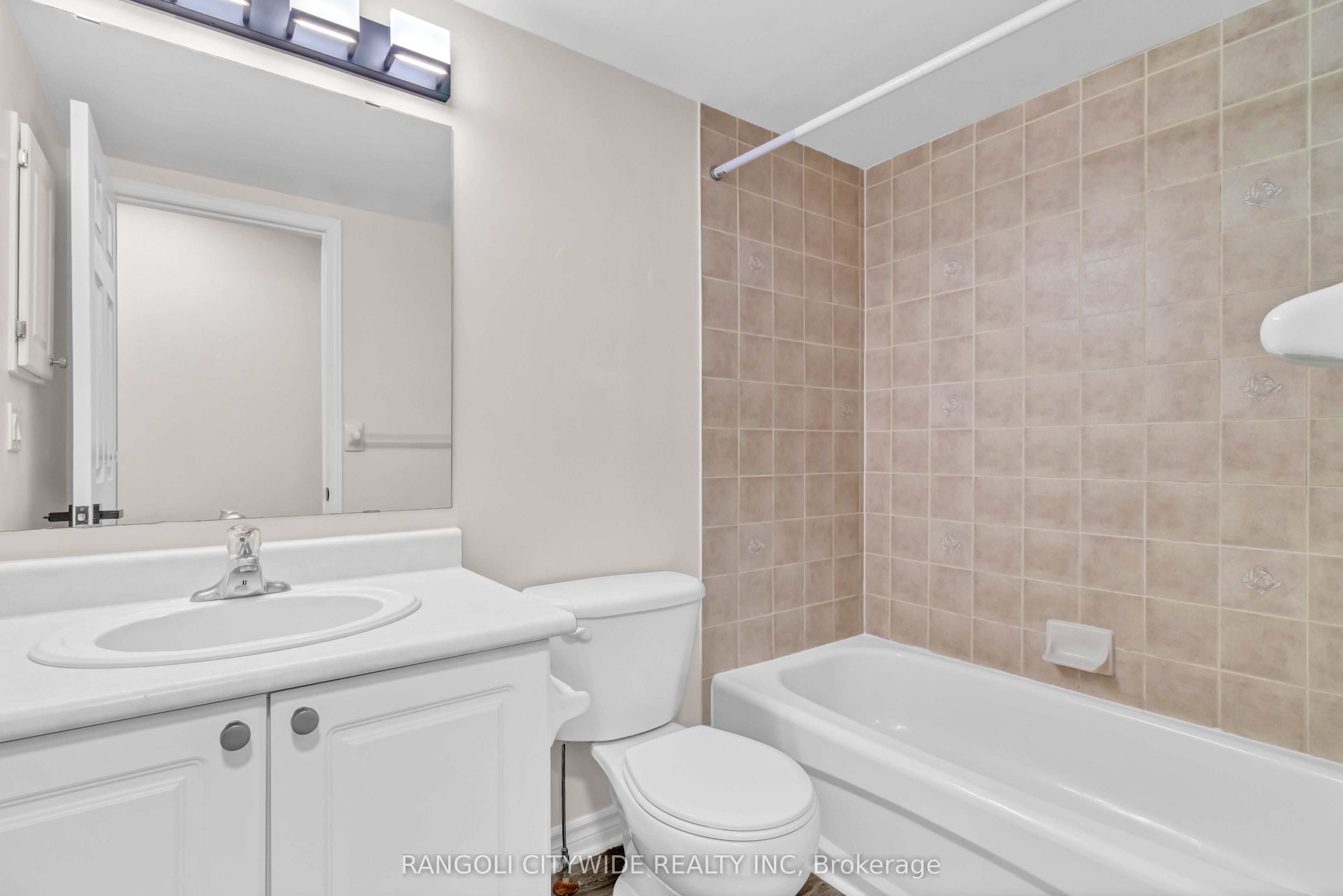 3265 St Joseph Boulevard 101 Property Photo 16