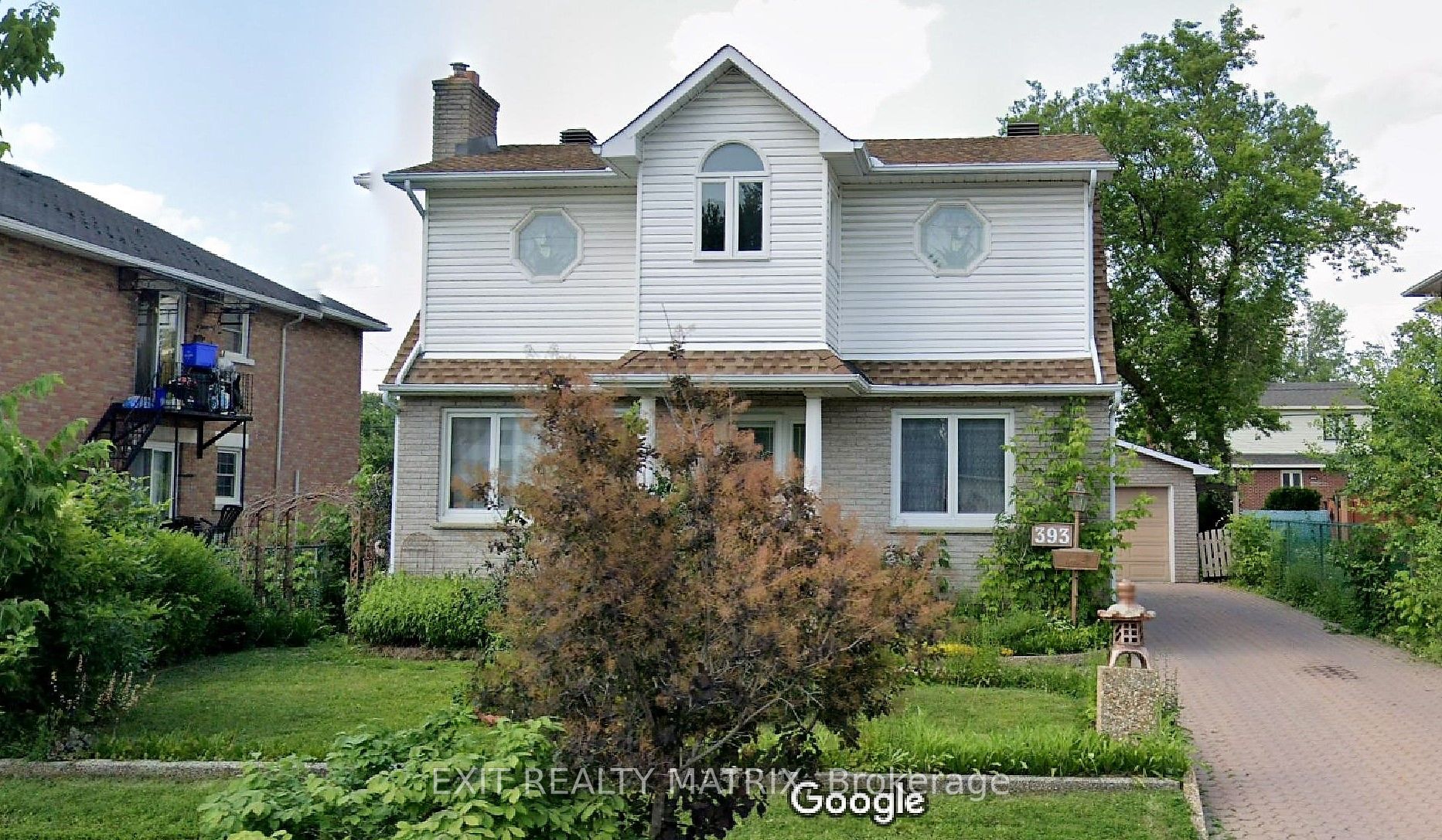 393 Donald St Property Photo