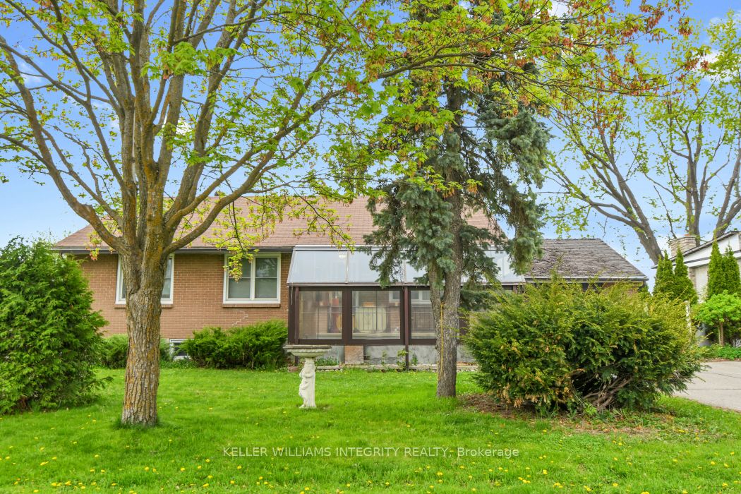 1077 Richard Avenue Property Photo