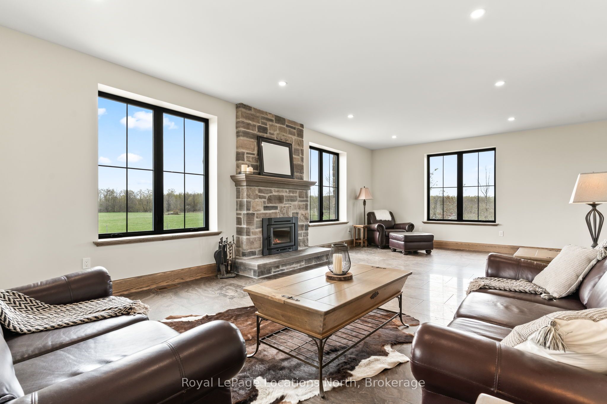 1037 Purple Valley Road Property Photo 12