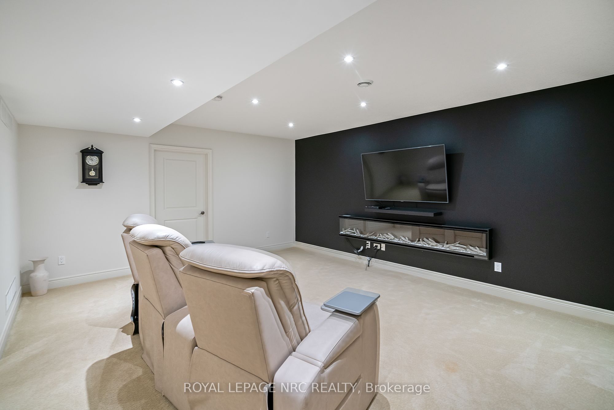 7 Brondi's Lane Property Photo 41