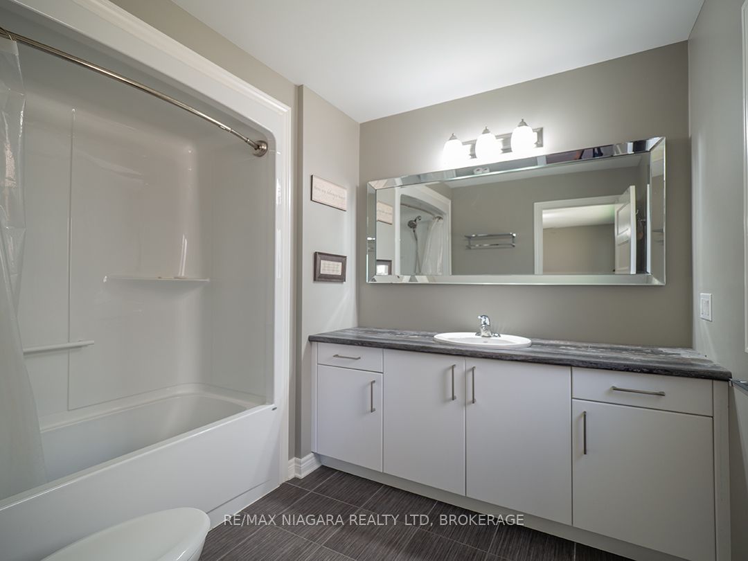 10 Eastman Gateway N/a Property Photo 19
