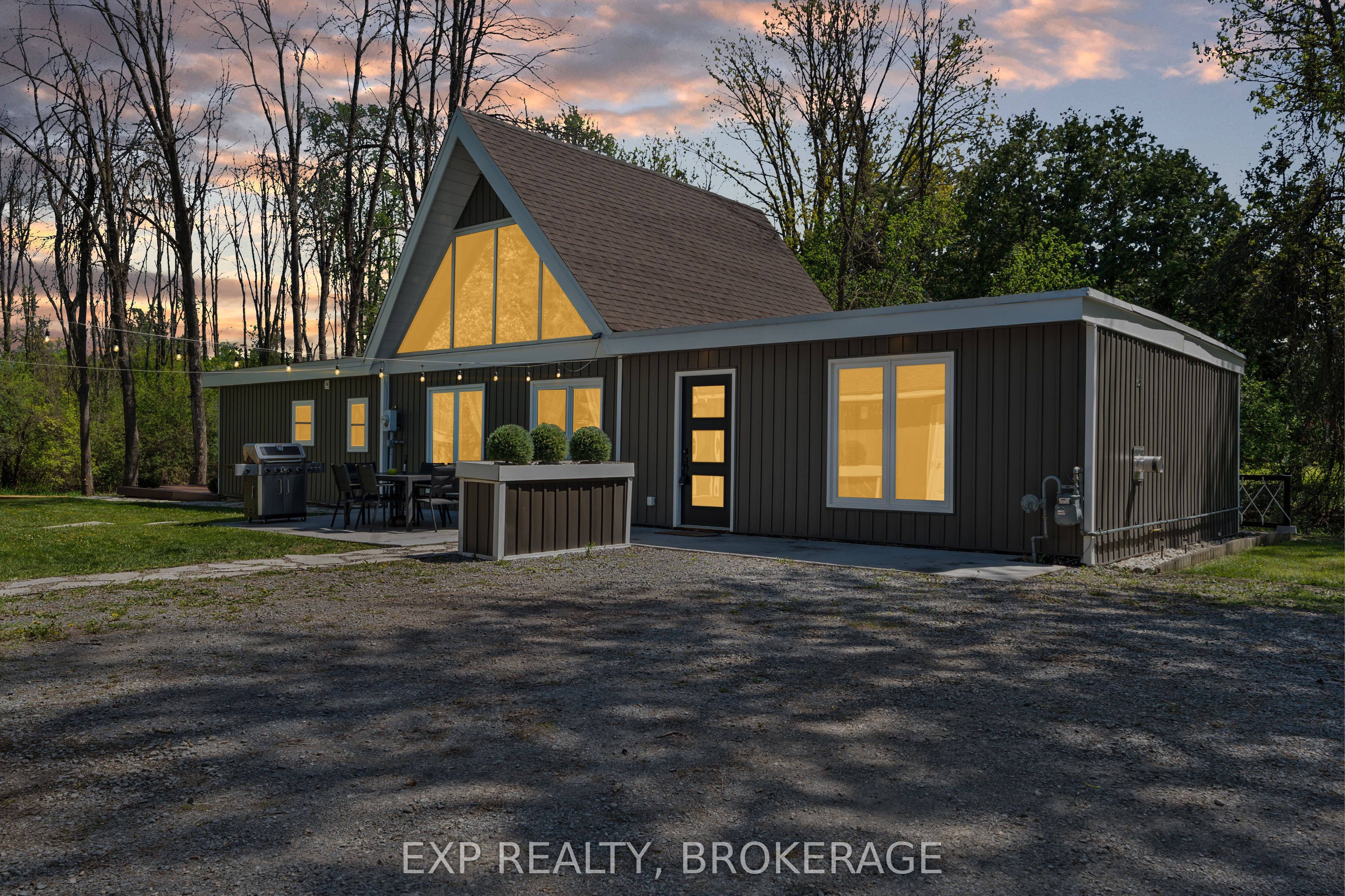 8546 County 2 Road Property Photo 1