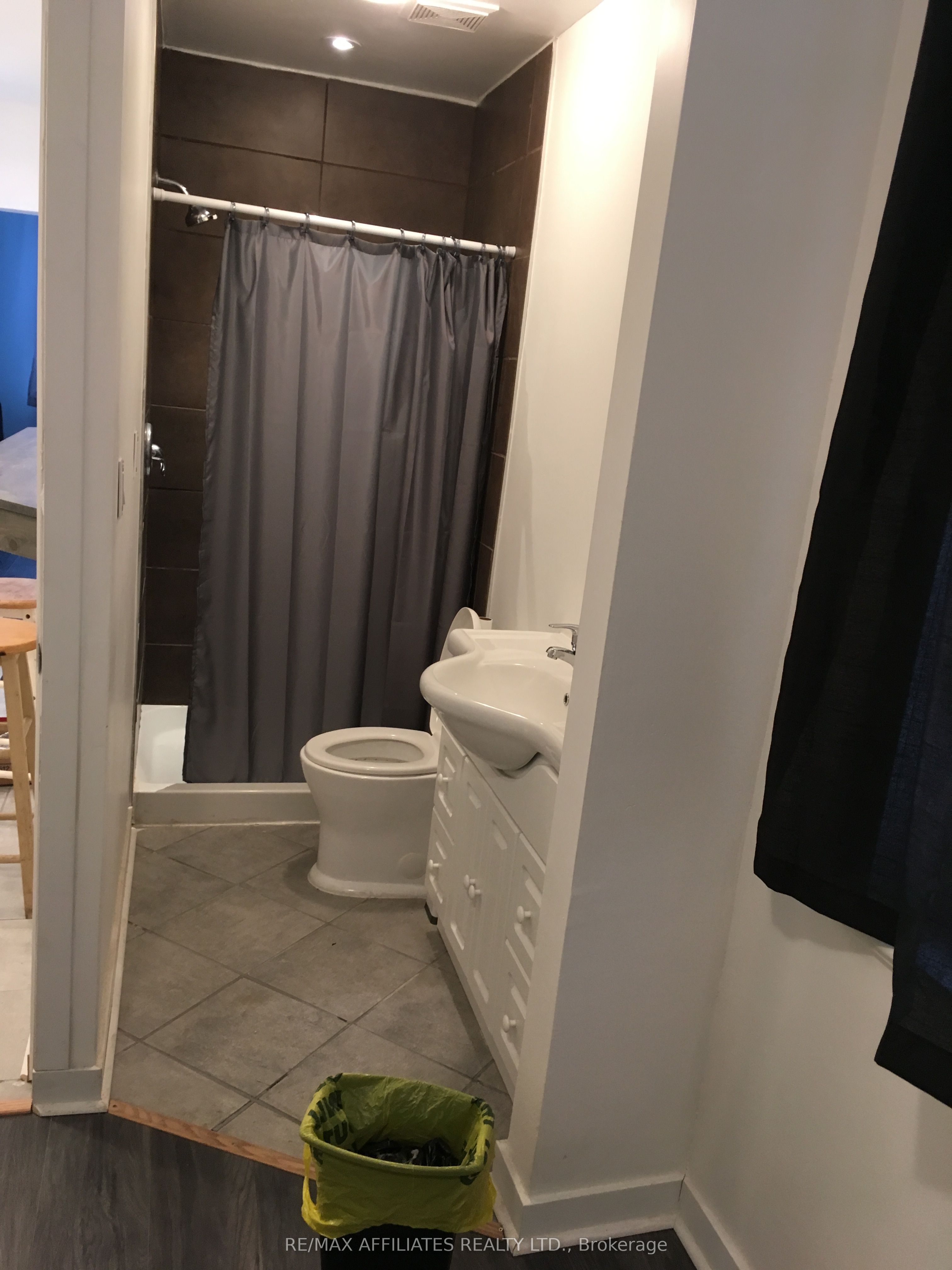 71 Mcgonigal Street W Property Photo 5