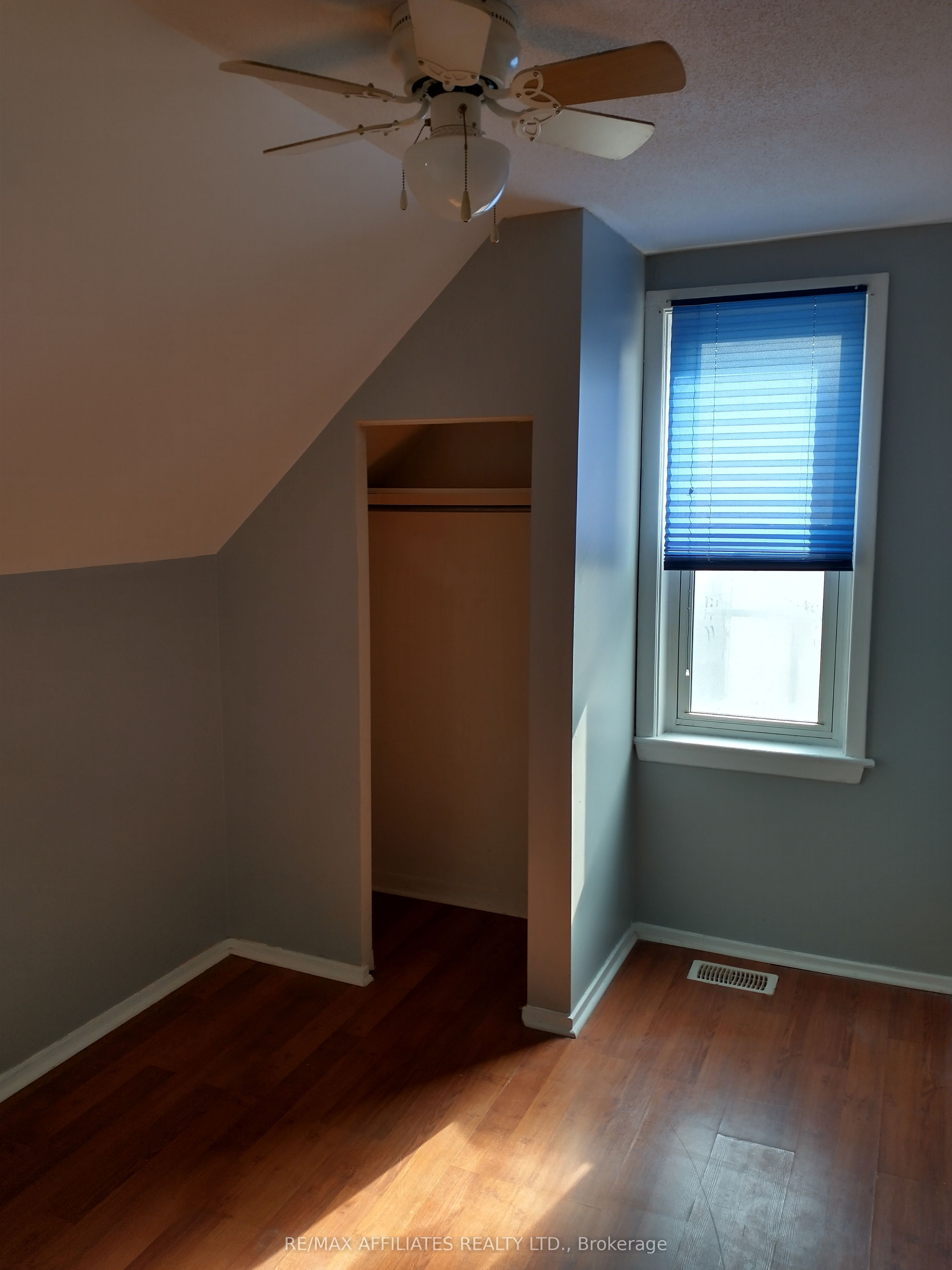 71 Mcgonigal Street W Property Photo 11