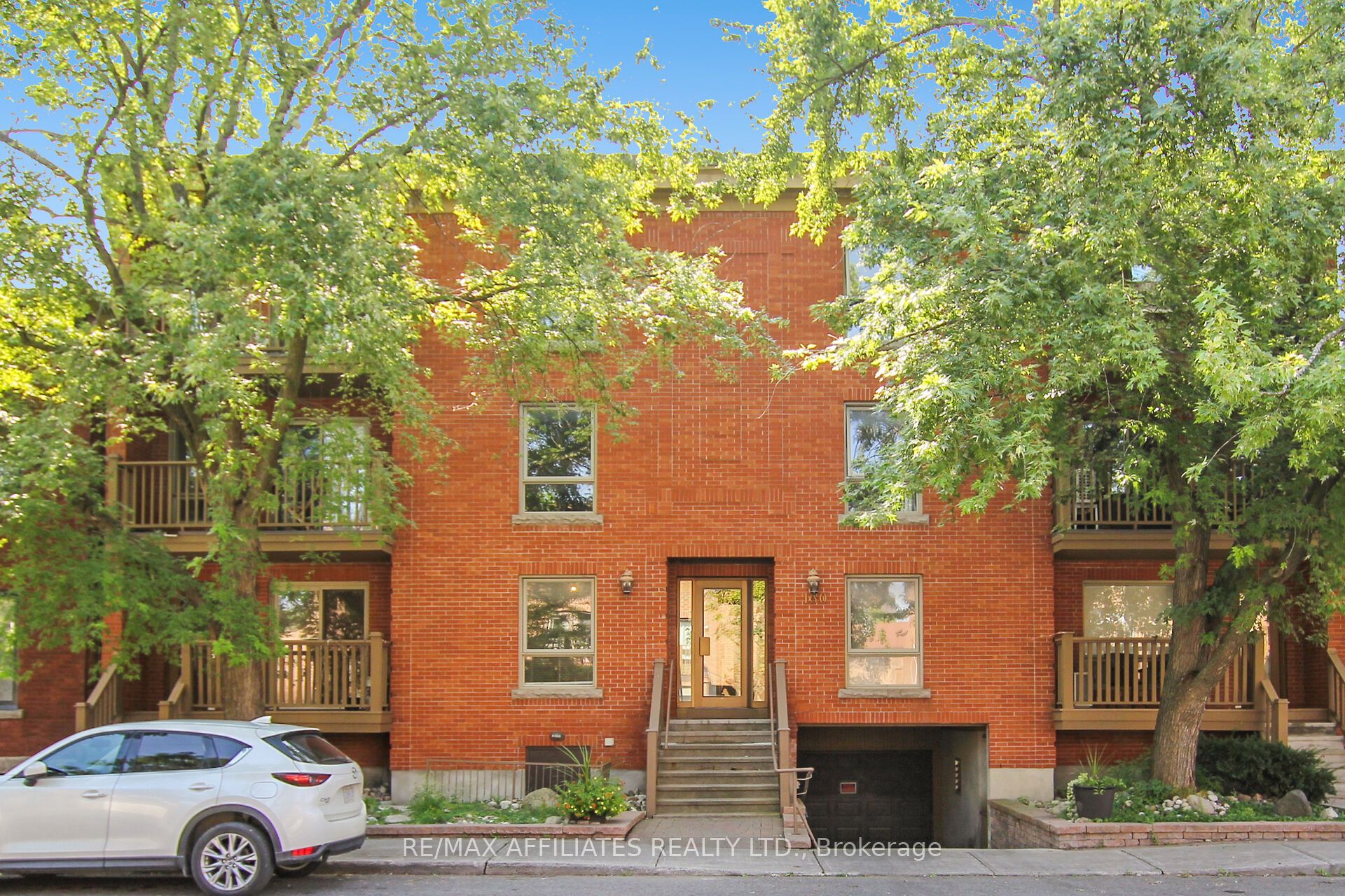 ##1 - 160 Bruyere Street