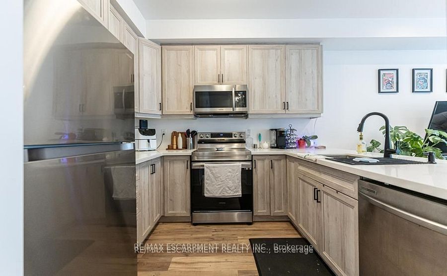 #103 - 461 Blackburn Drive Property Photo 10