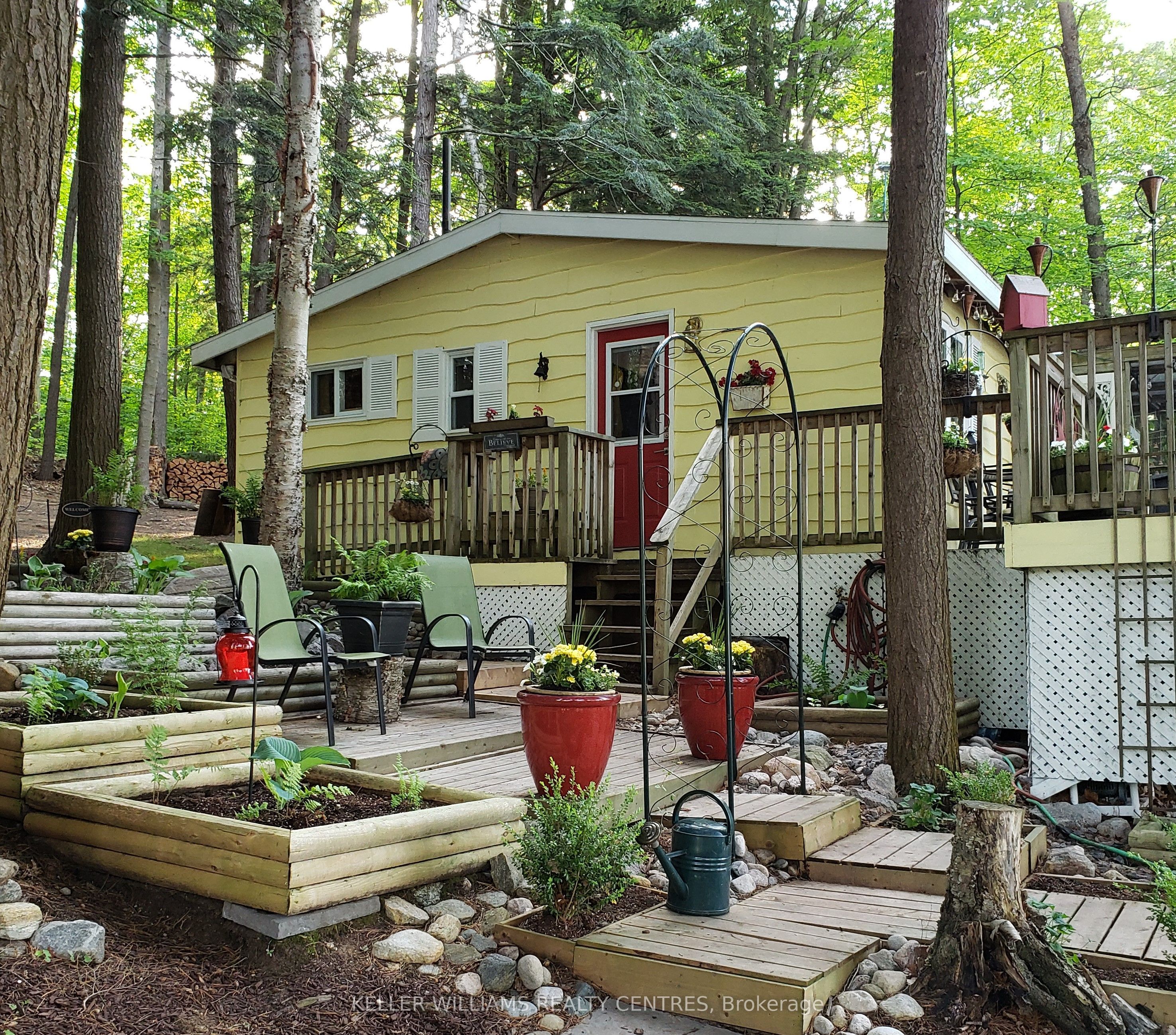 1019 Carls Rd Property Photo 1