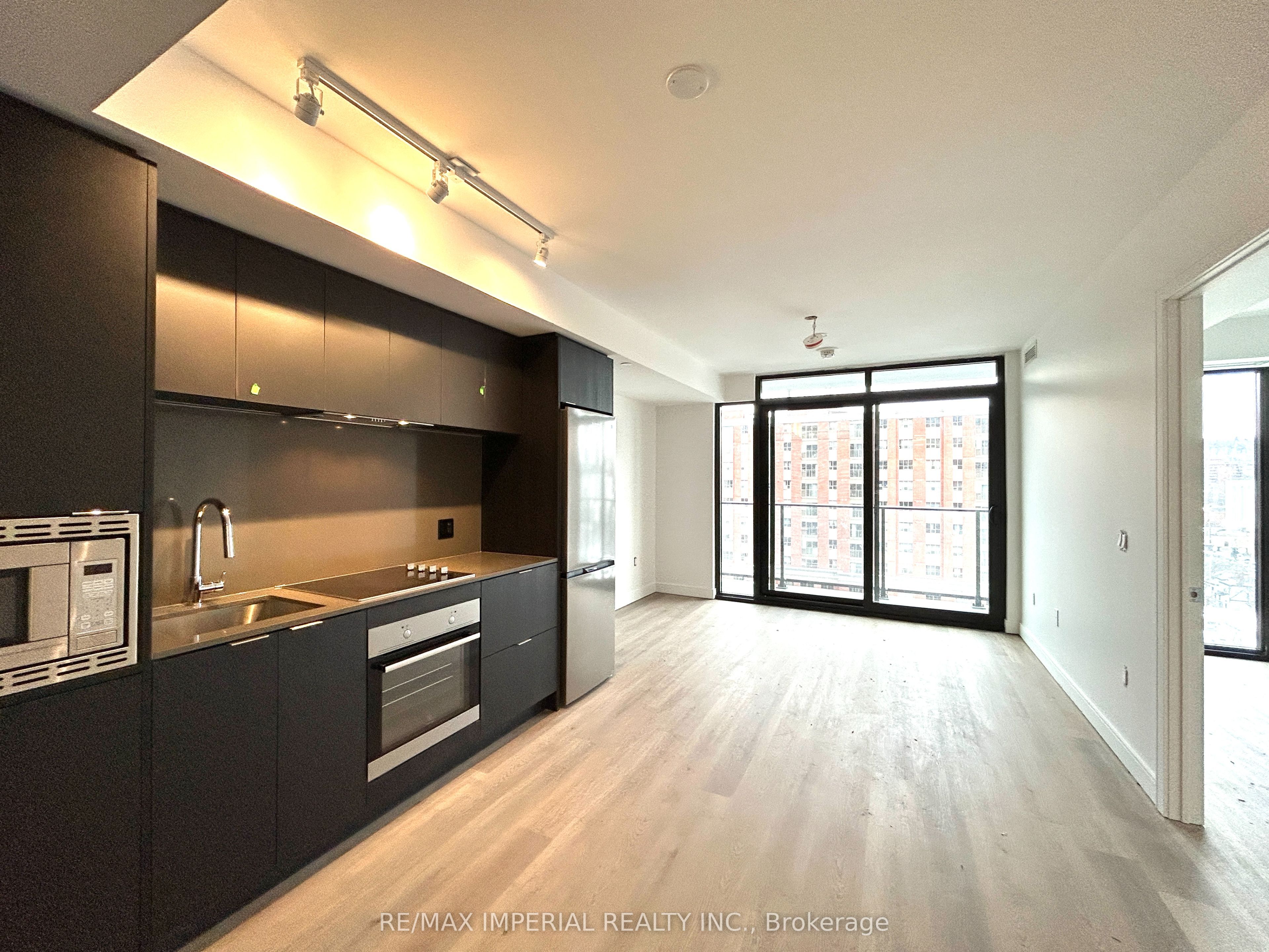 1 Jarvis Street 906 Property Photo 2
