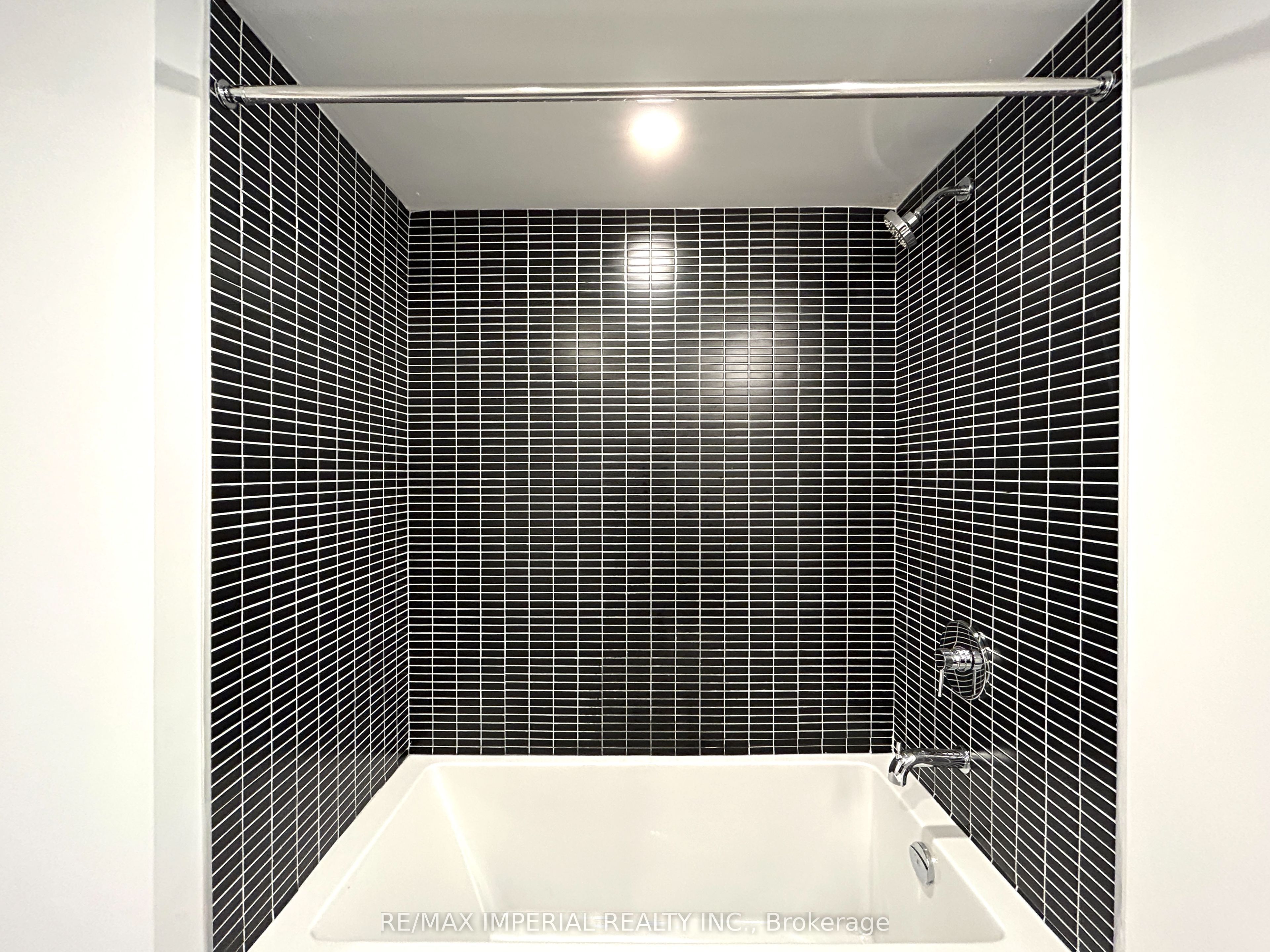 1 Jarvis Street 906 Property Photo 8