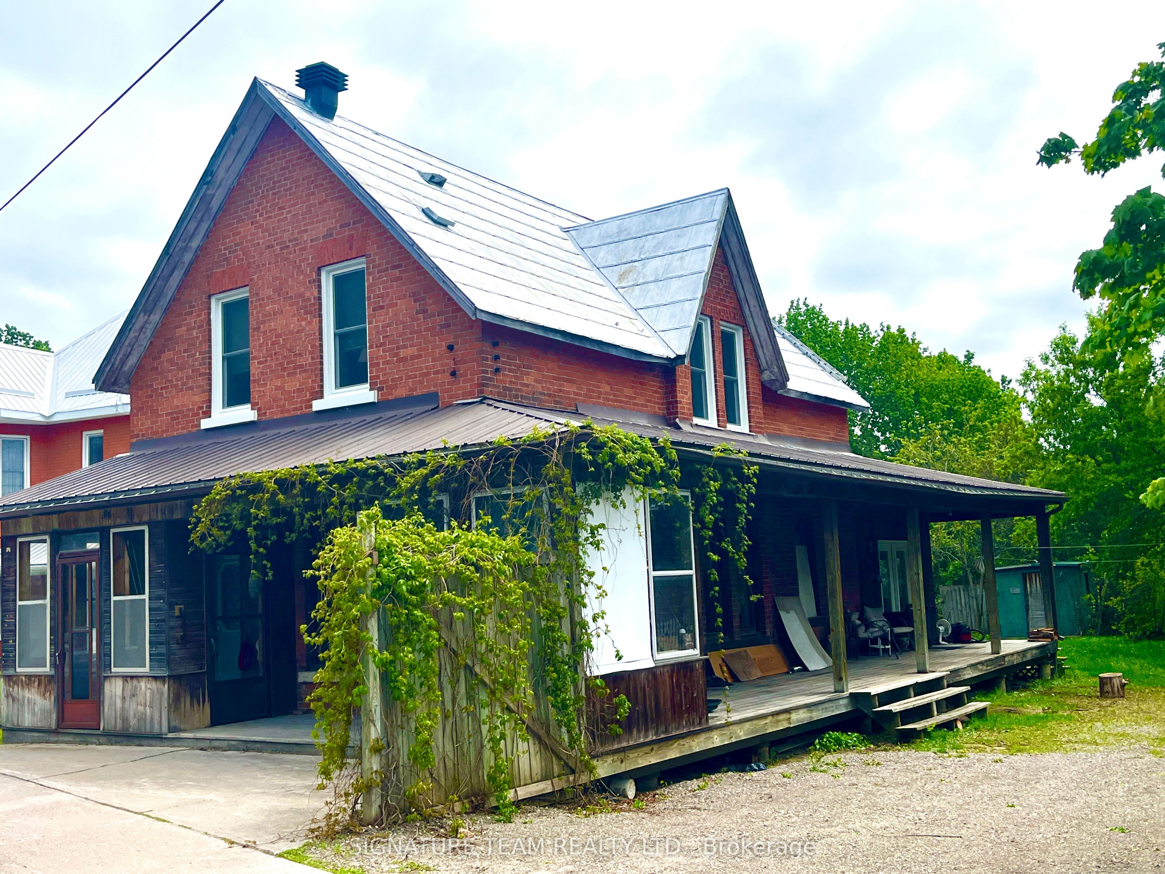 23 Main Street Property Photo 1