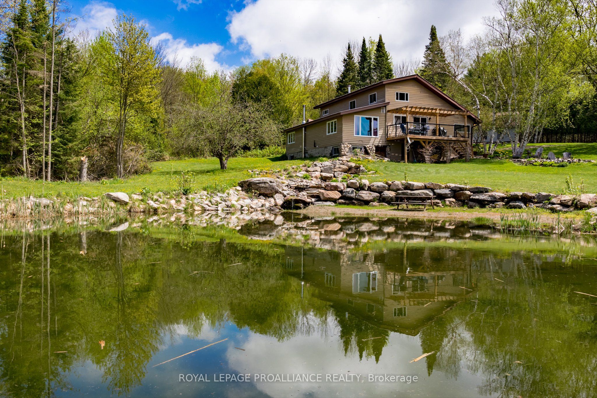 36789 Highway 62 Property Photo 1