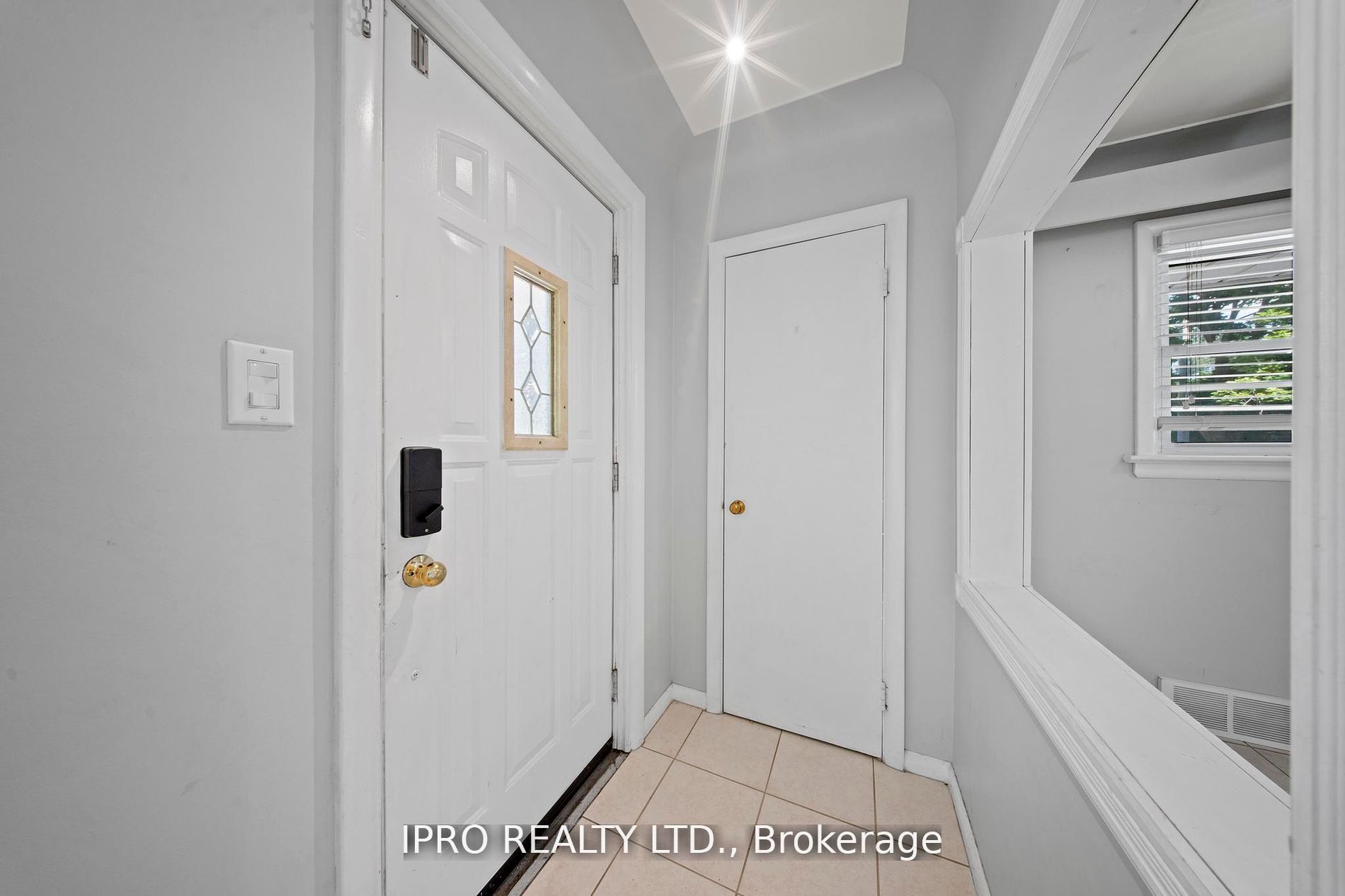 2504 Askin Avenue Property Photo 7