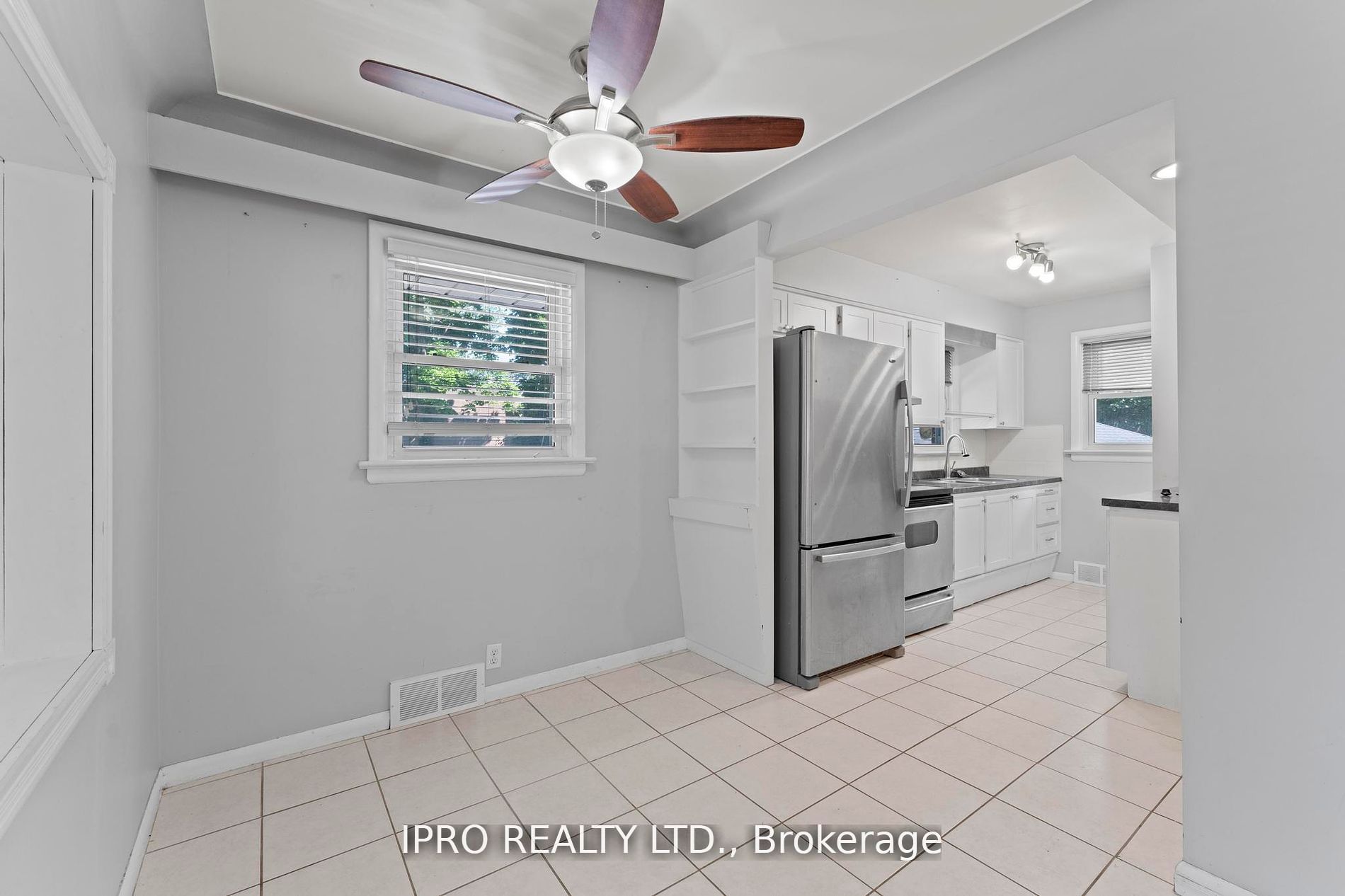 2504 Askin Avenue Property Photo 13