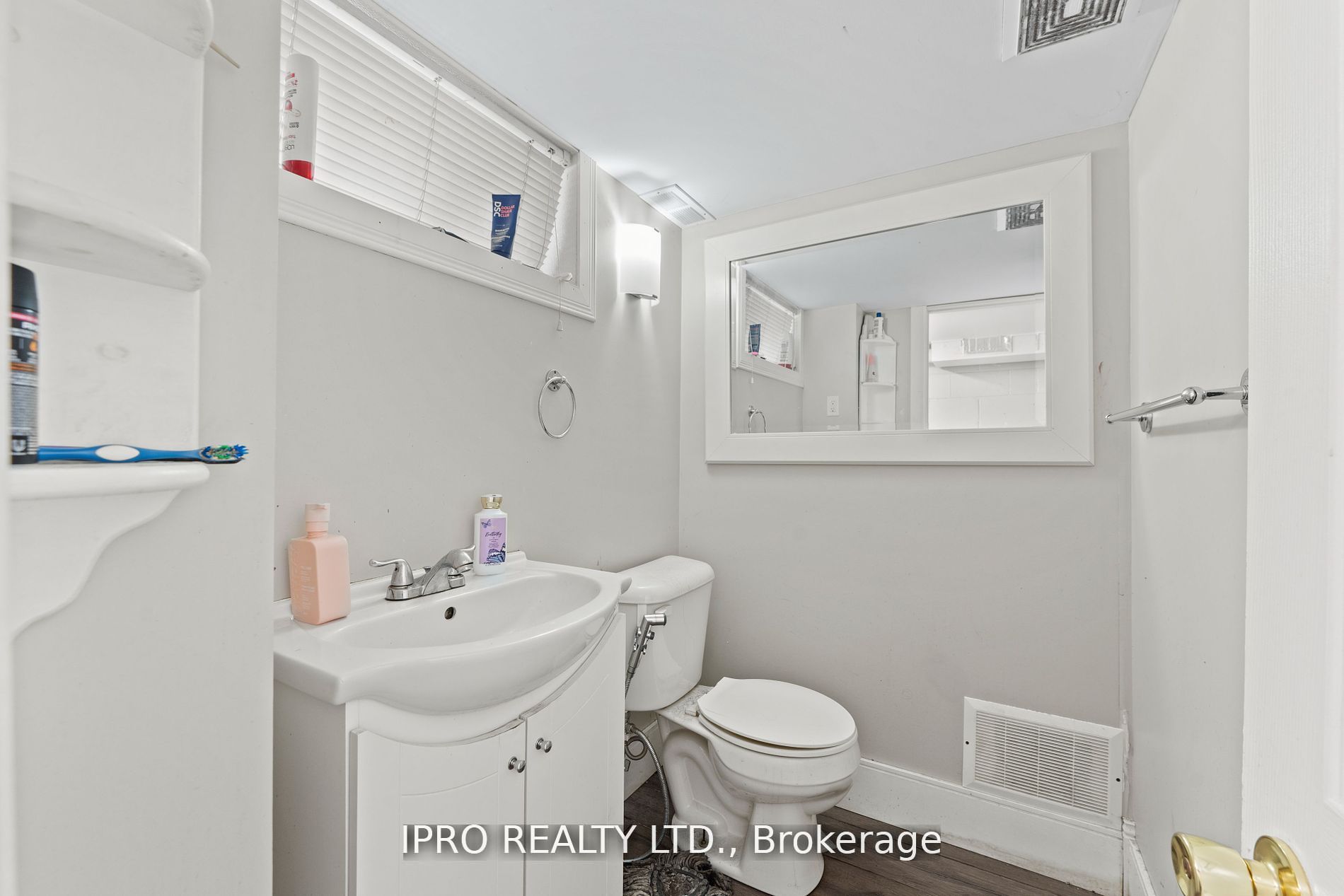 2504 Askin Avenue Property Photo 23
