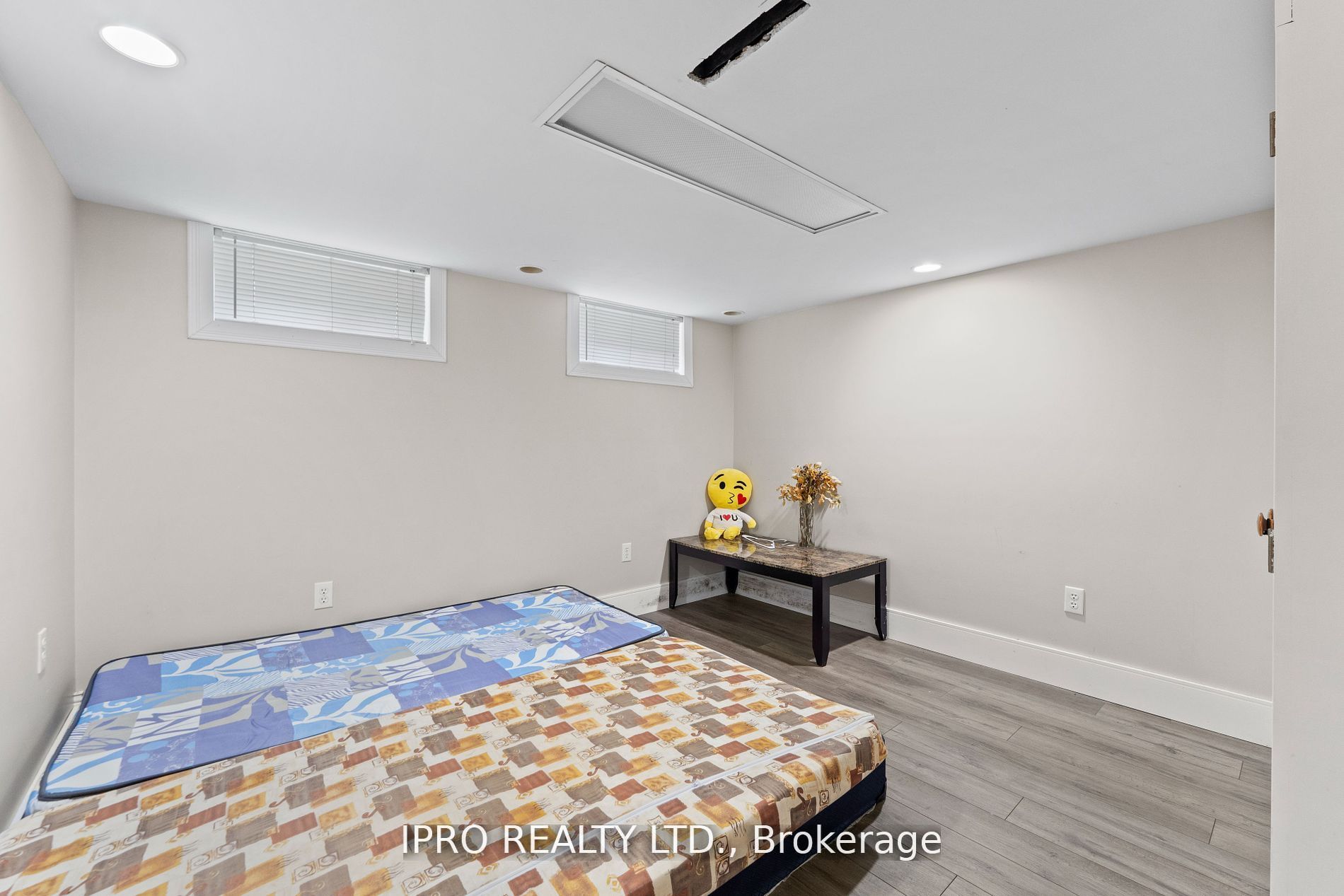 2504 Askin Avenue Property Photo 32