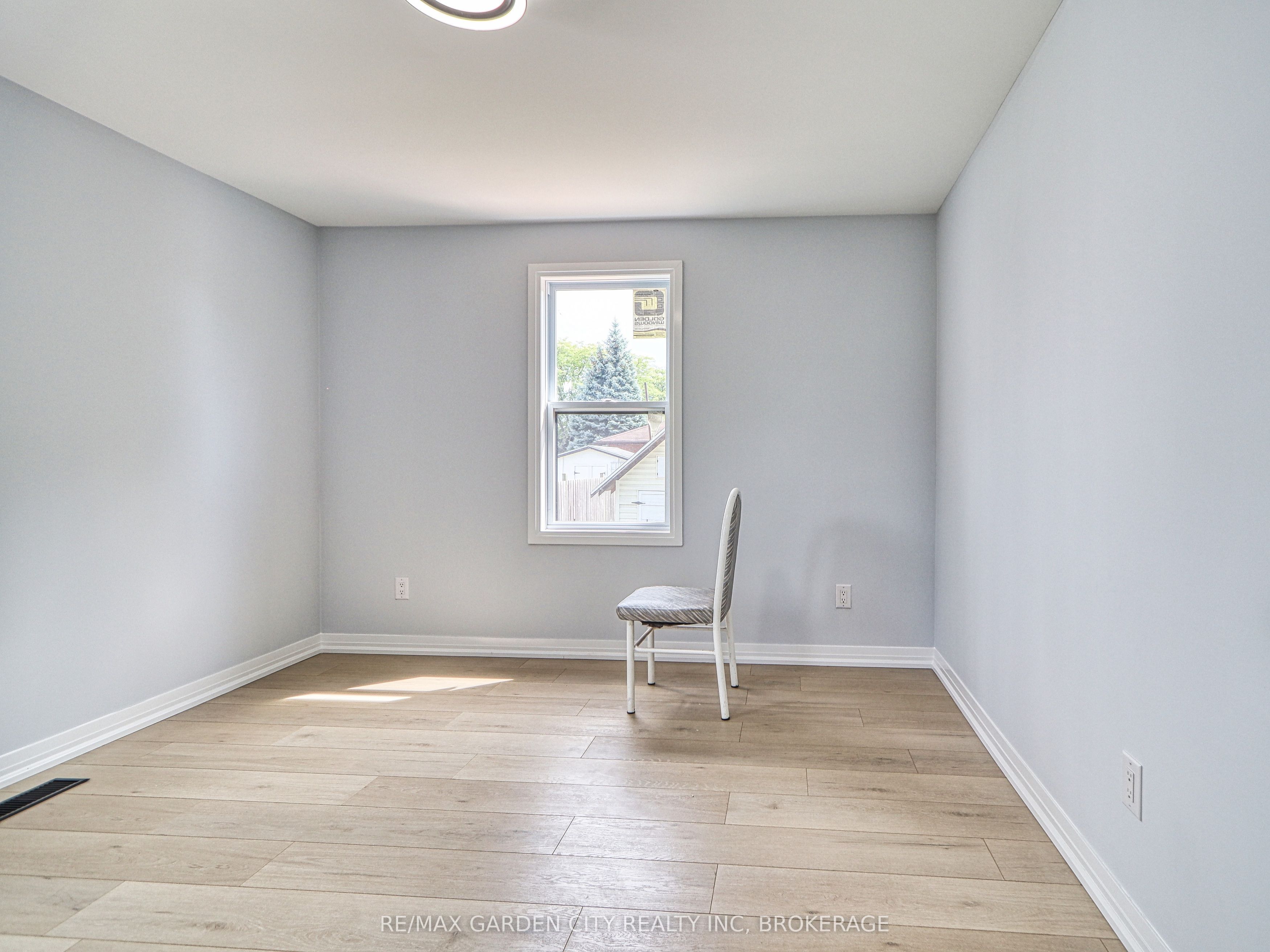 6994 Margaret Street Main Property Photo 14