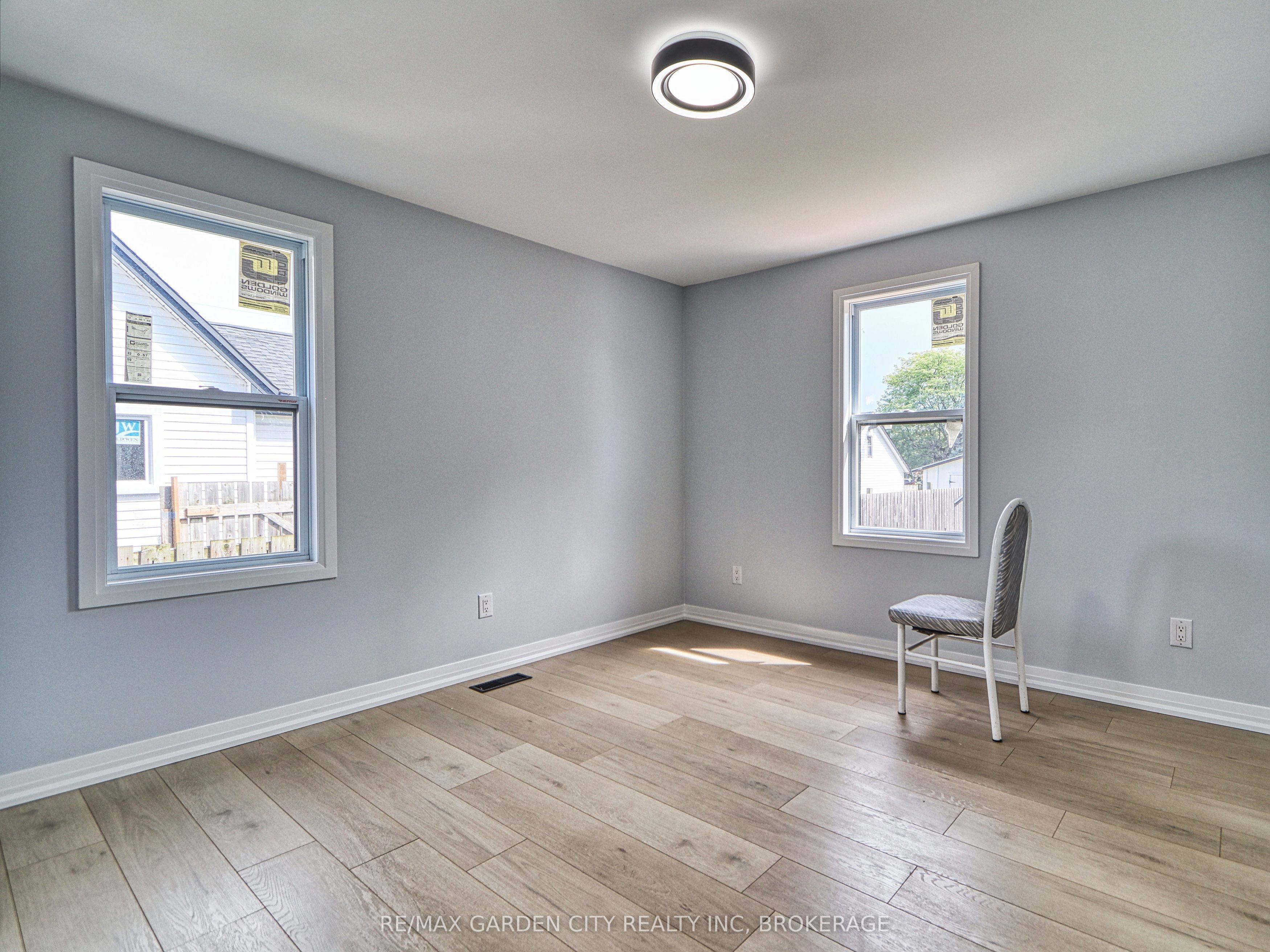 6994 Margaret Street Main Property Photo 15
