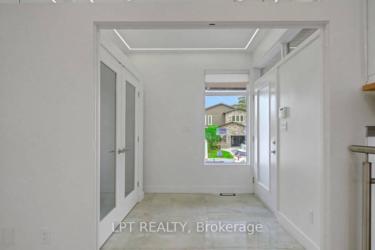 298 Crestview Road Property Photo 6
