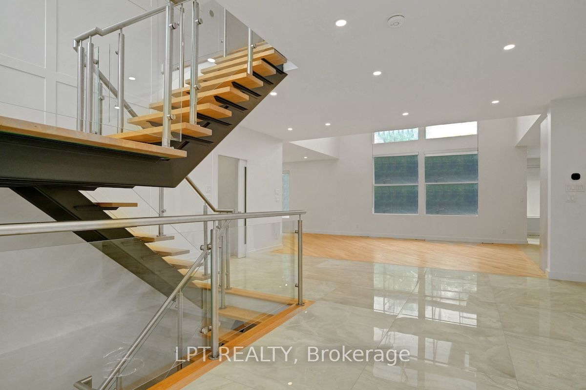298 Crestview Road Property Photo 8