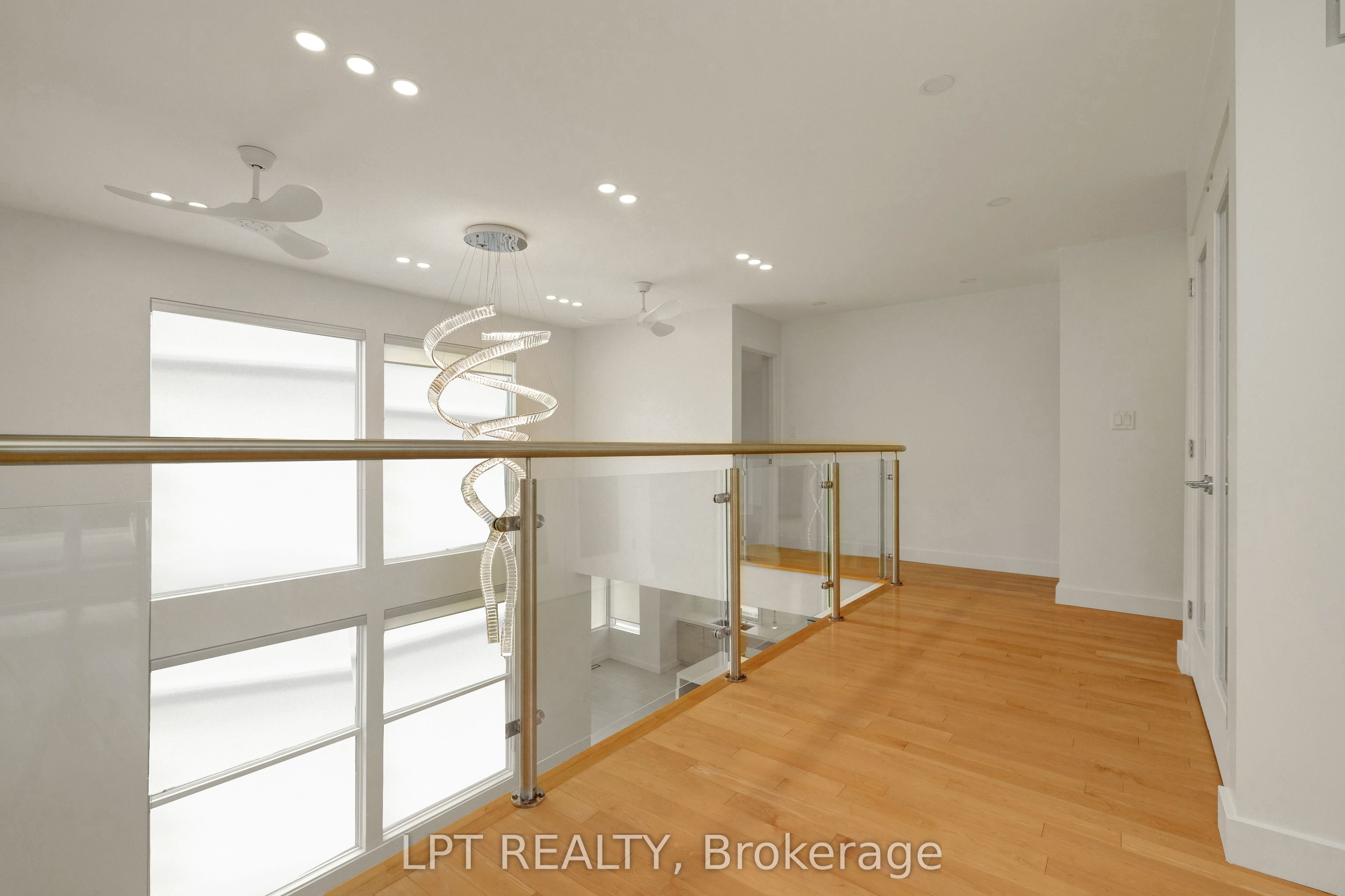 298 Crestview Road Property Photo 20