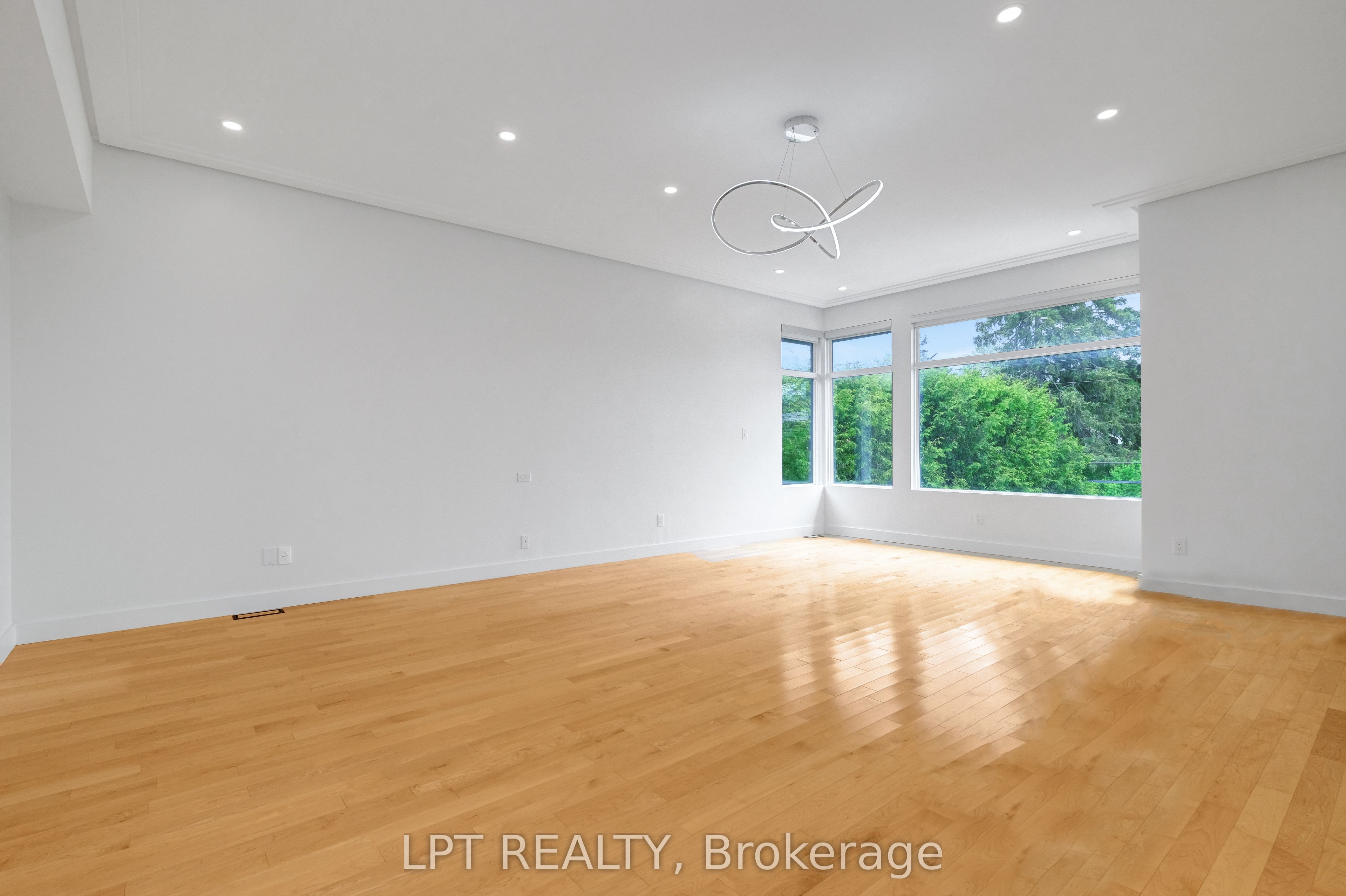 298 Crestview Road Property Photo 28