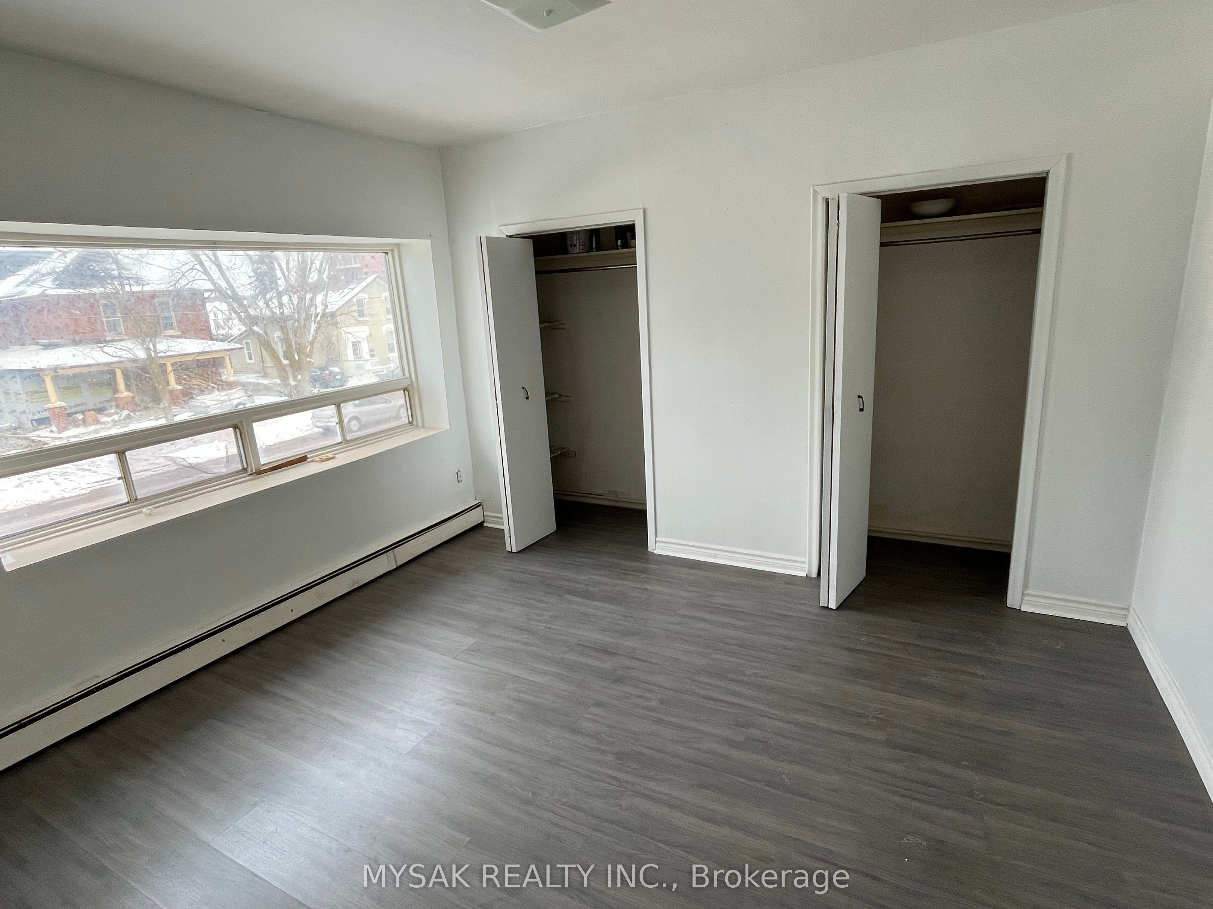 65 Glenelg Street W Property Photo 13