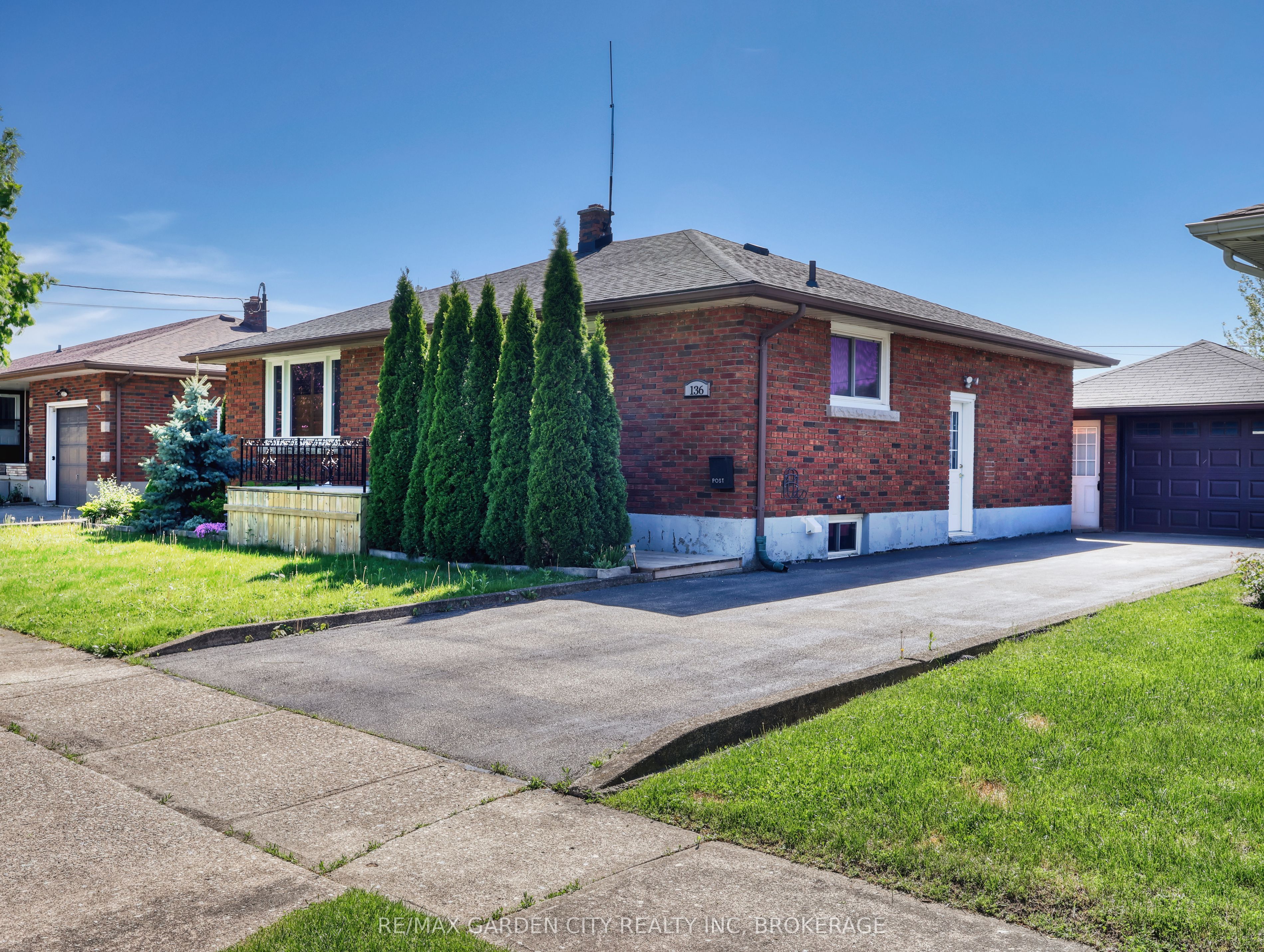 136 Classic Avenue Property Photo 1