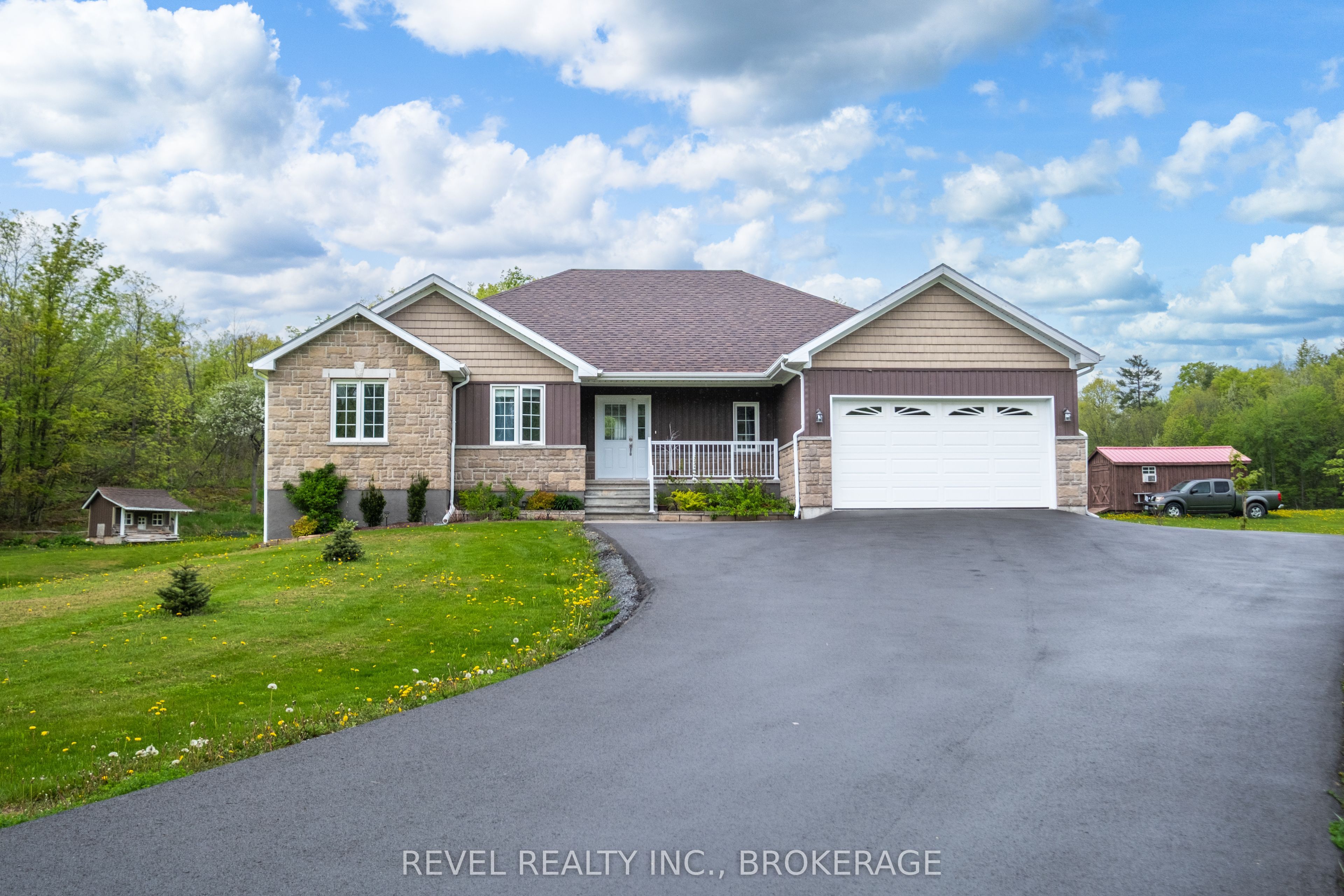 2082 Burnt Hills Road Property Photo 1