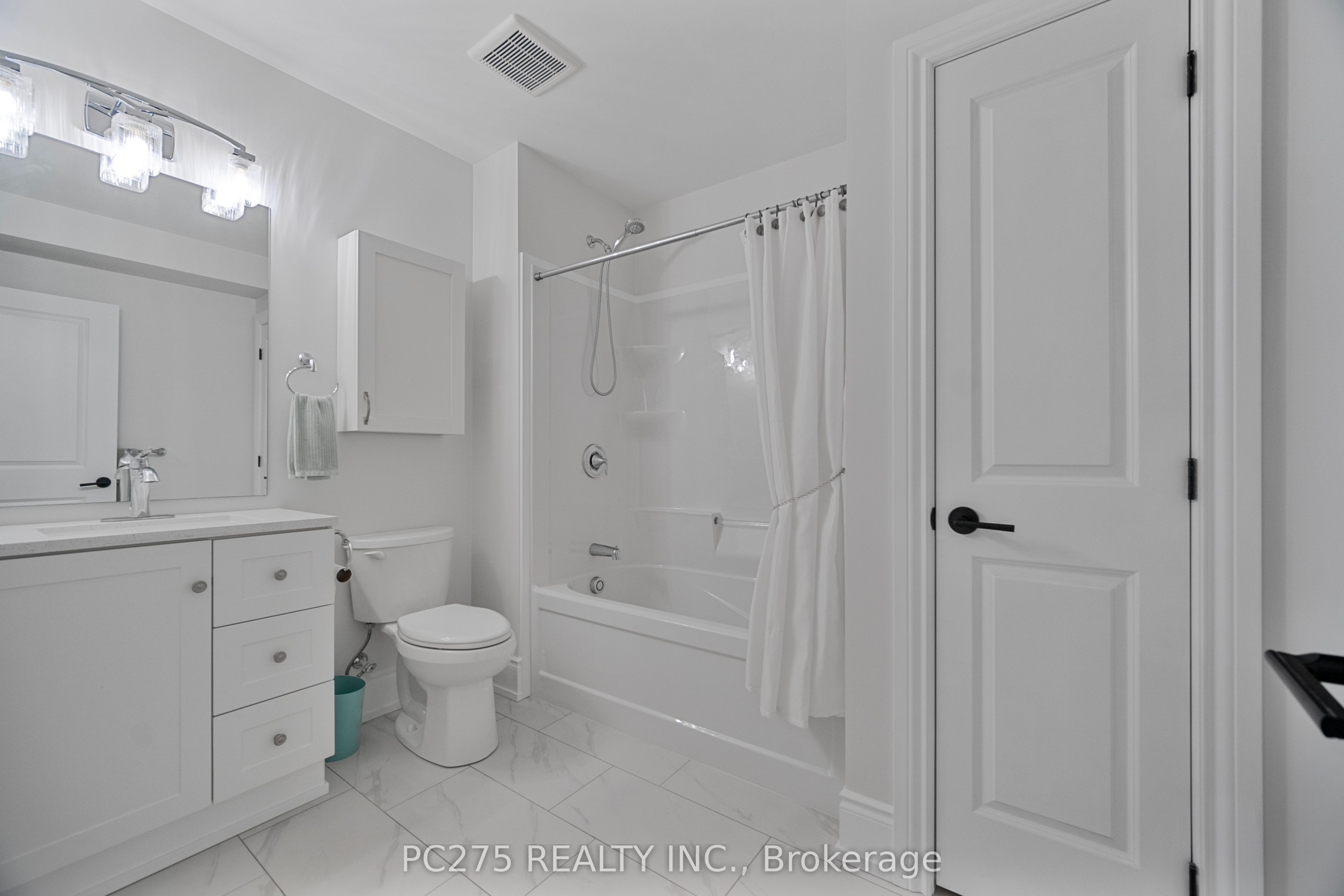 908 Holtby Court Property Photo 20