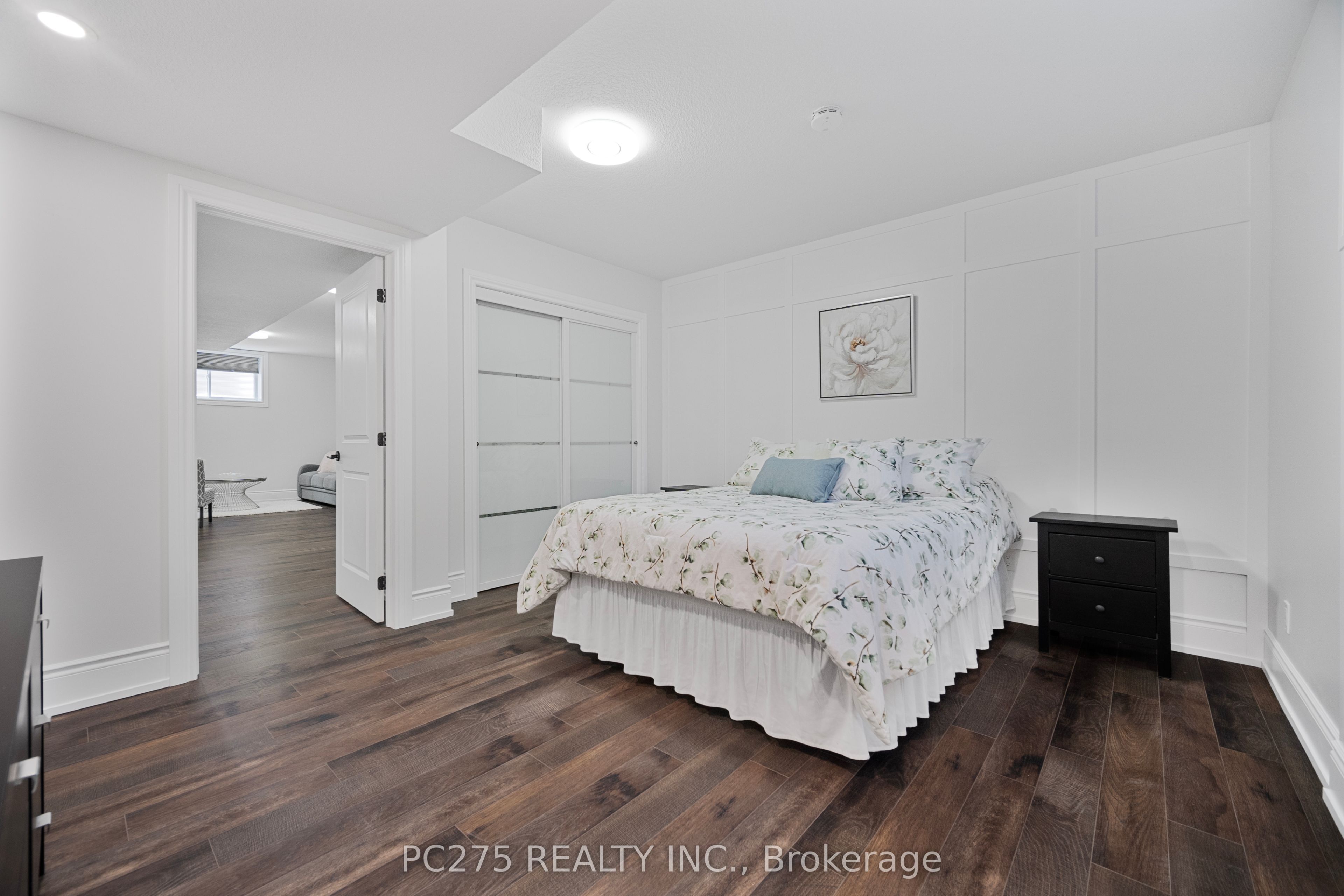 908 Holtby Court Property Photo 22