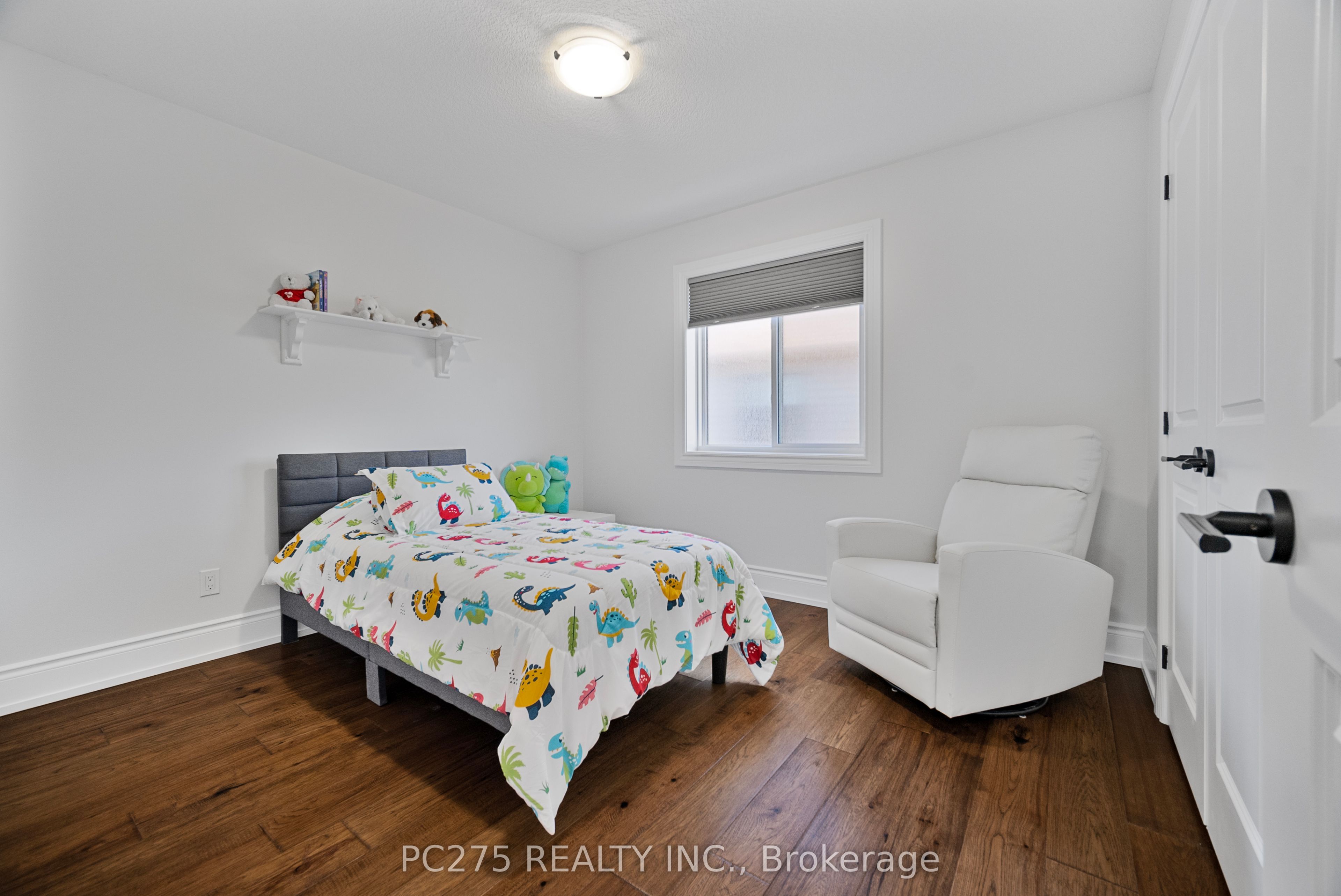 908 Holtby Court Property Photo 37