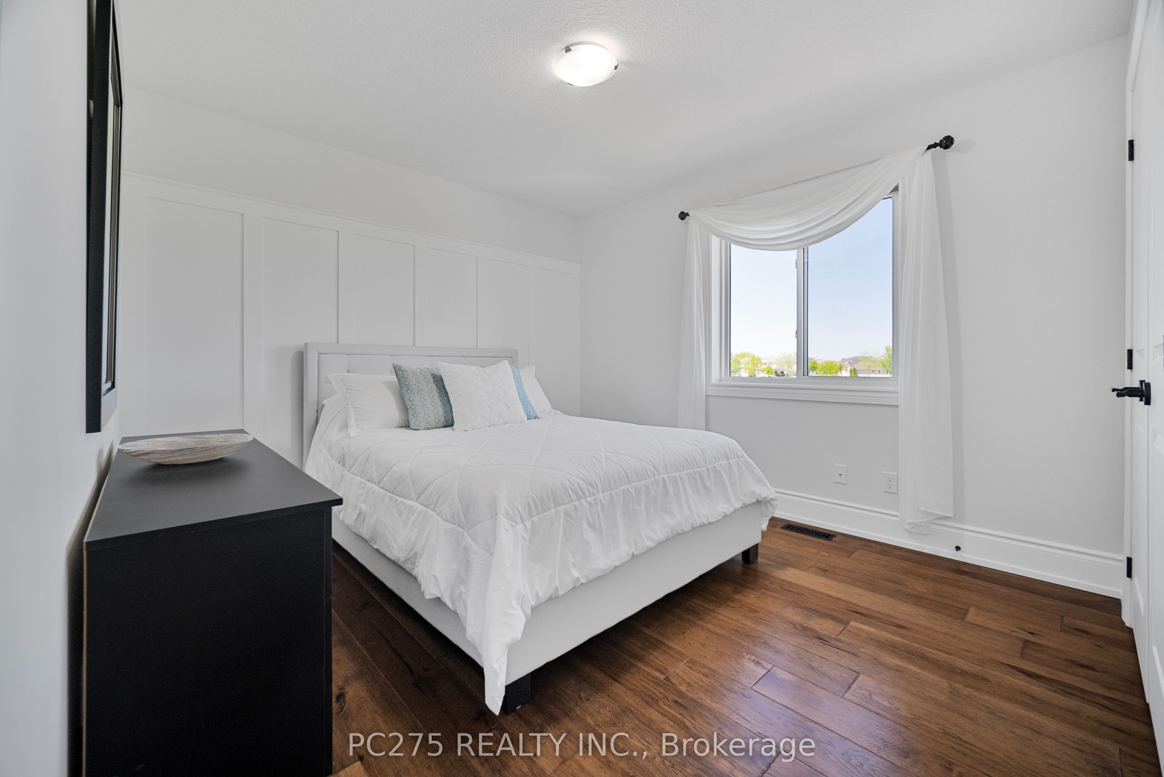 908 Holtby Court Property Photo 39