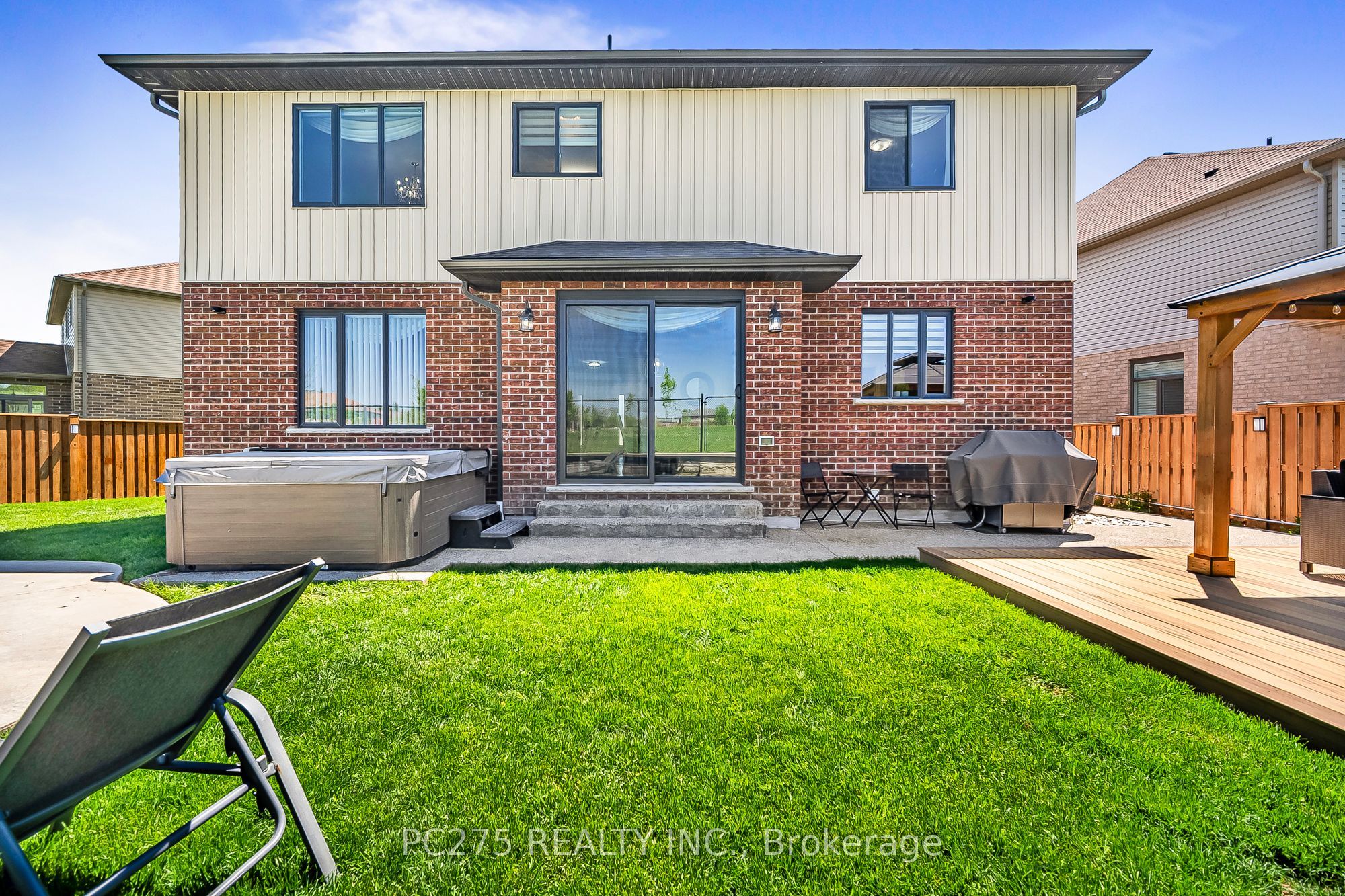 908 Holtby Court Property Photo 44