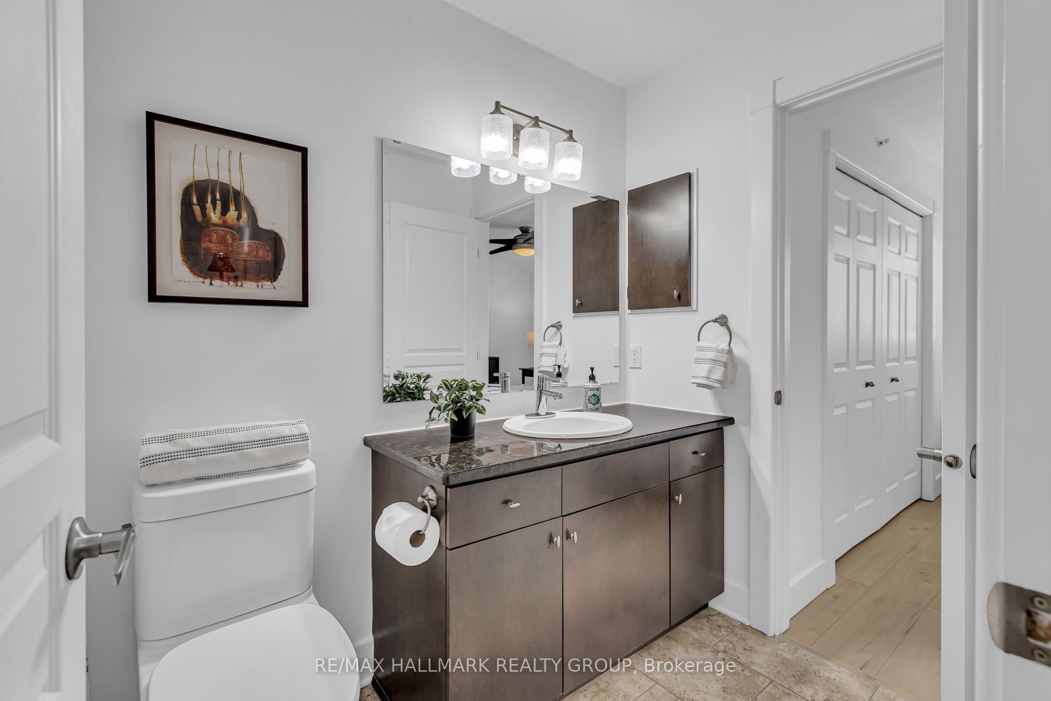 124 Guigues Avenue D124 Property Photo 32
