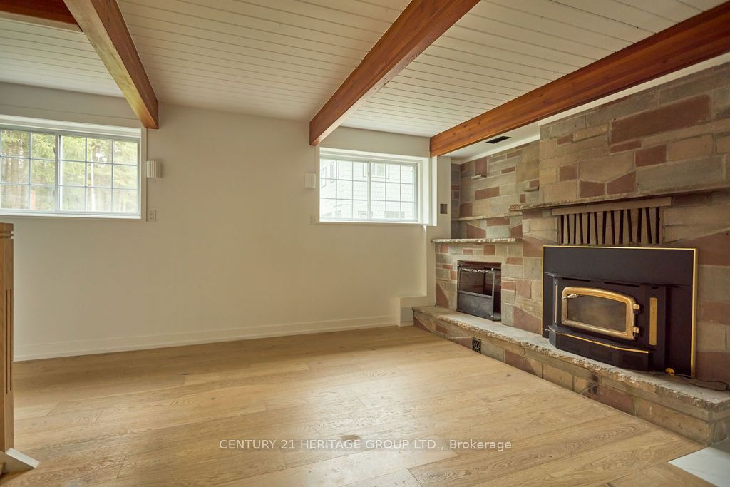 5732 10 Line Property Photo 7