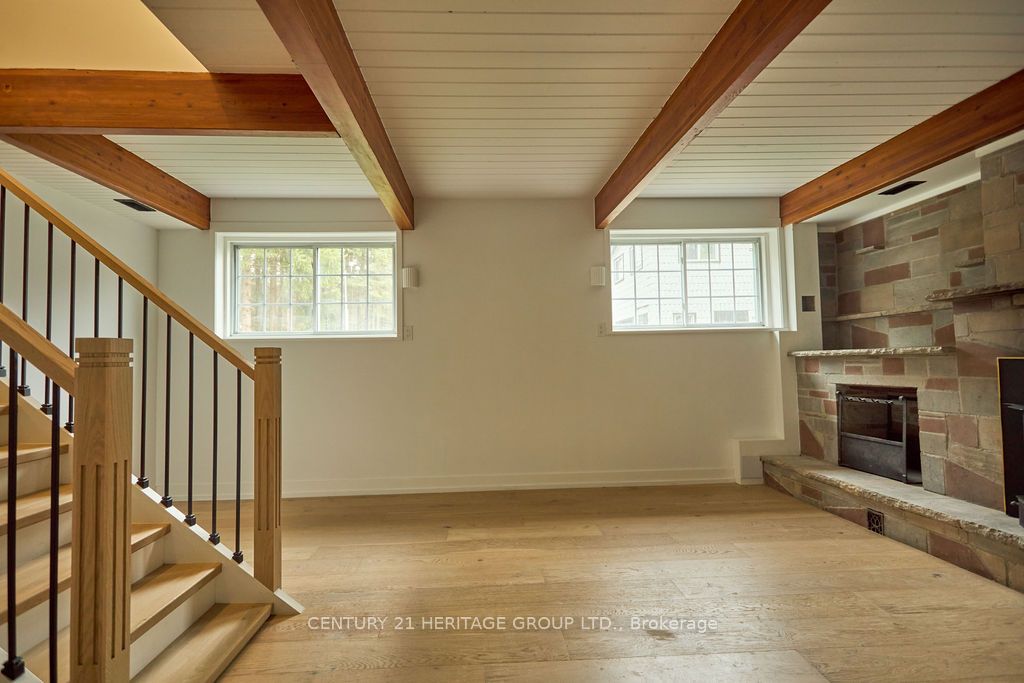 5732 10 Line Property Photo 8