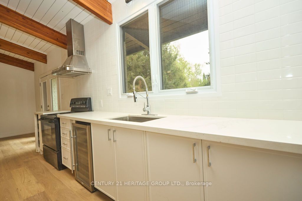 5732 10 Line Property Photo 13