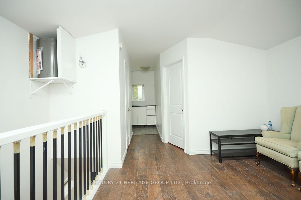 5732 10 Line Property Photo 16