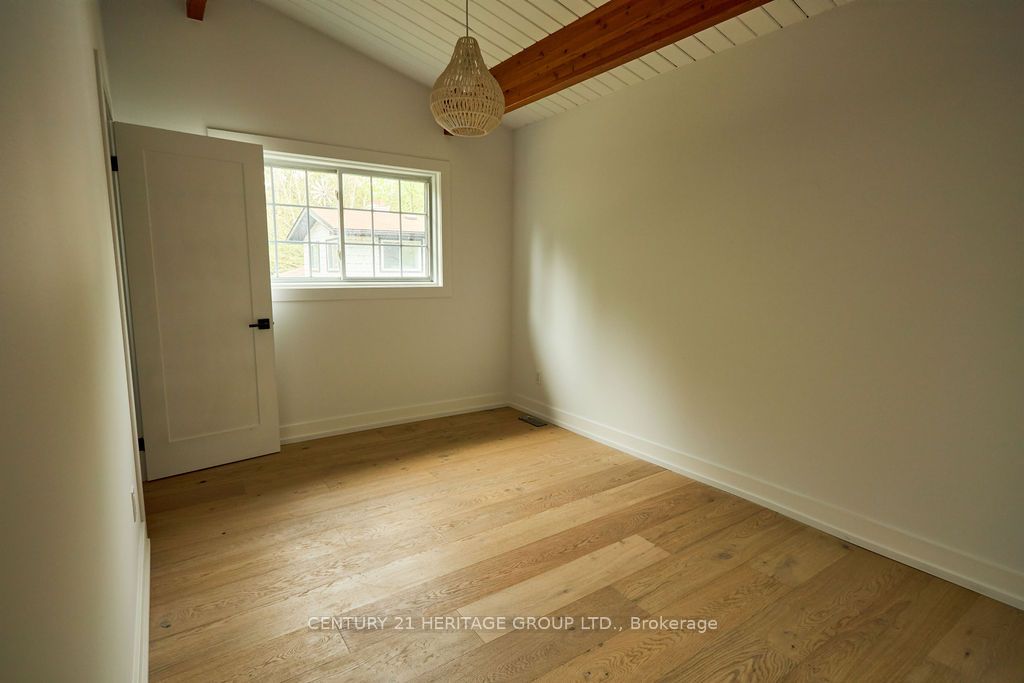 5732 10 Line Property Photo 20