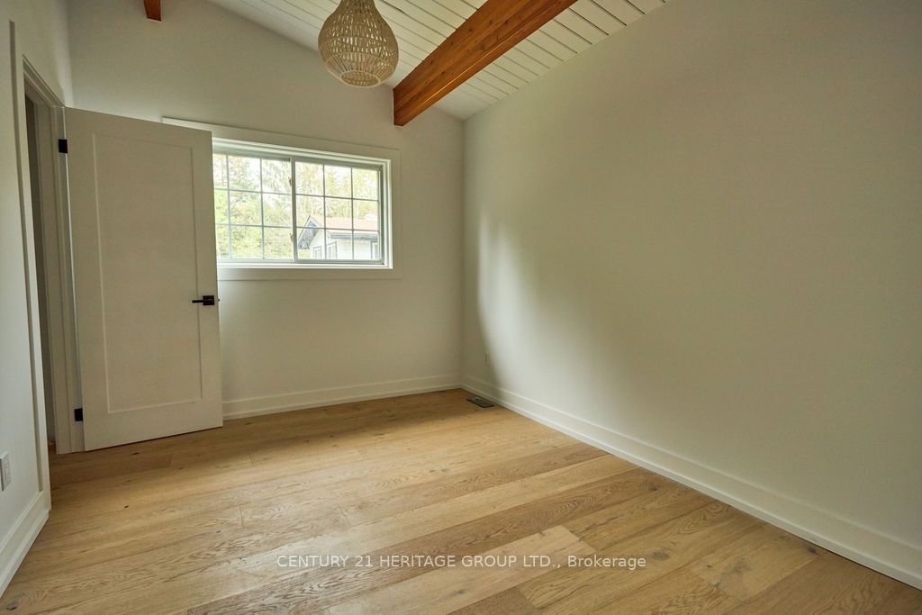 5732 10 Line Property Photo 22